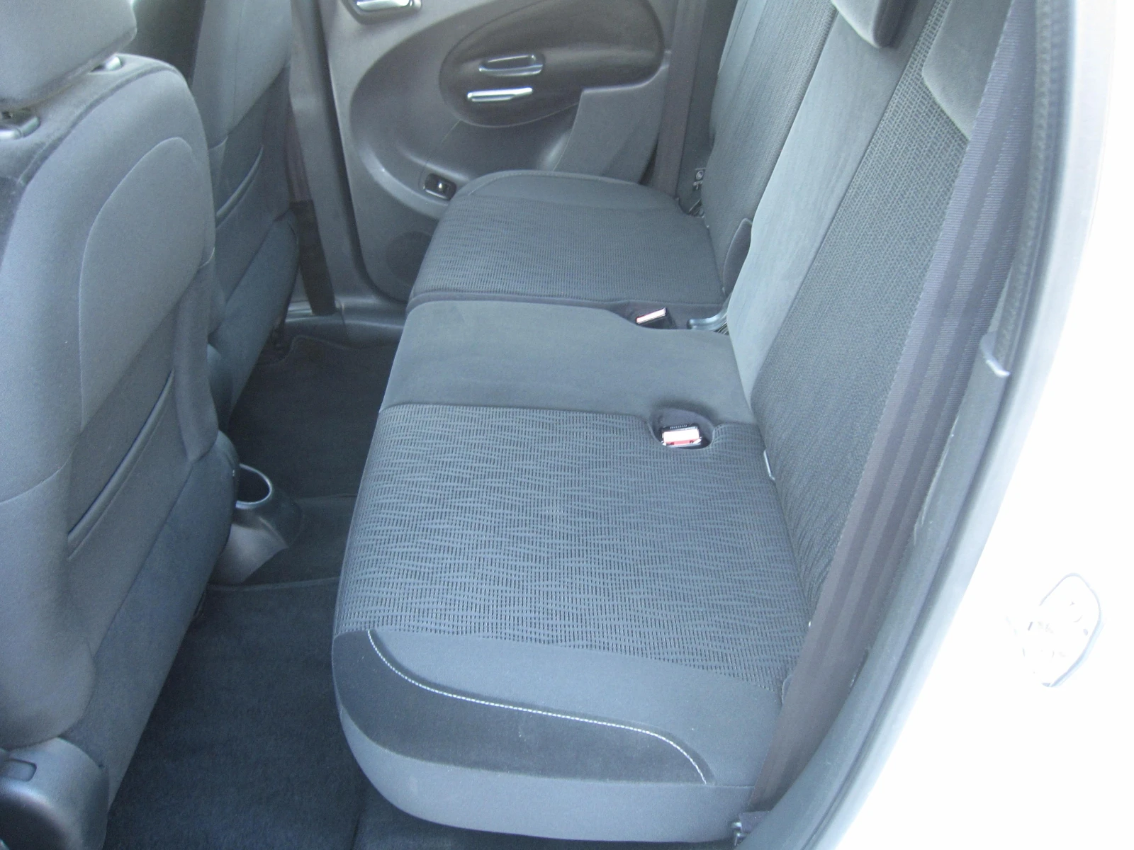 Citroen C3 Picasso 1, 4 - изображение 10