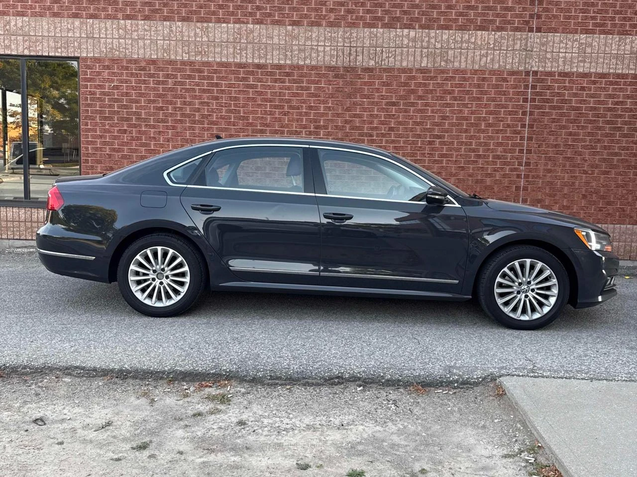 VW Passat Comfortline* Авто финансиране* Карфакс - изображение 3