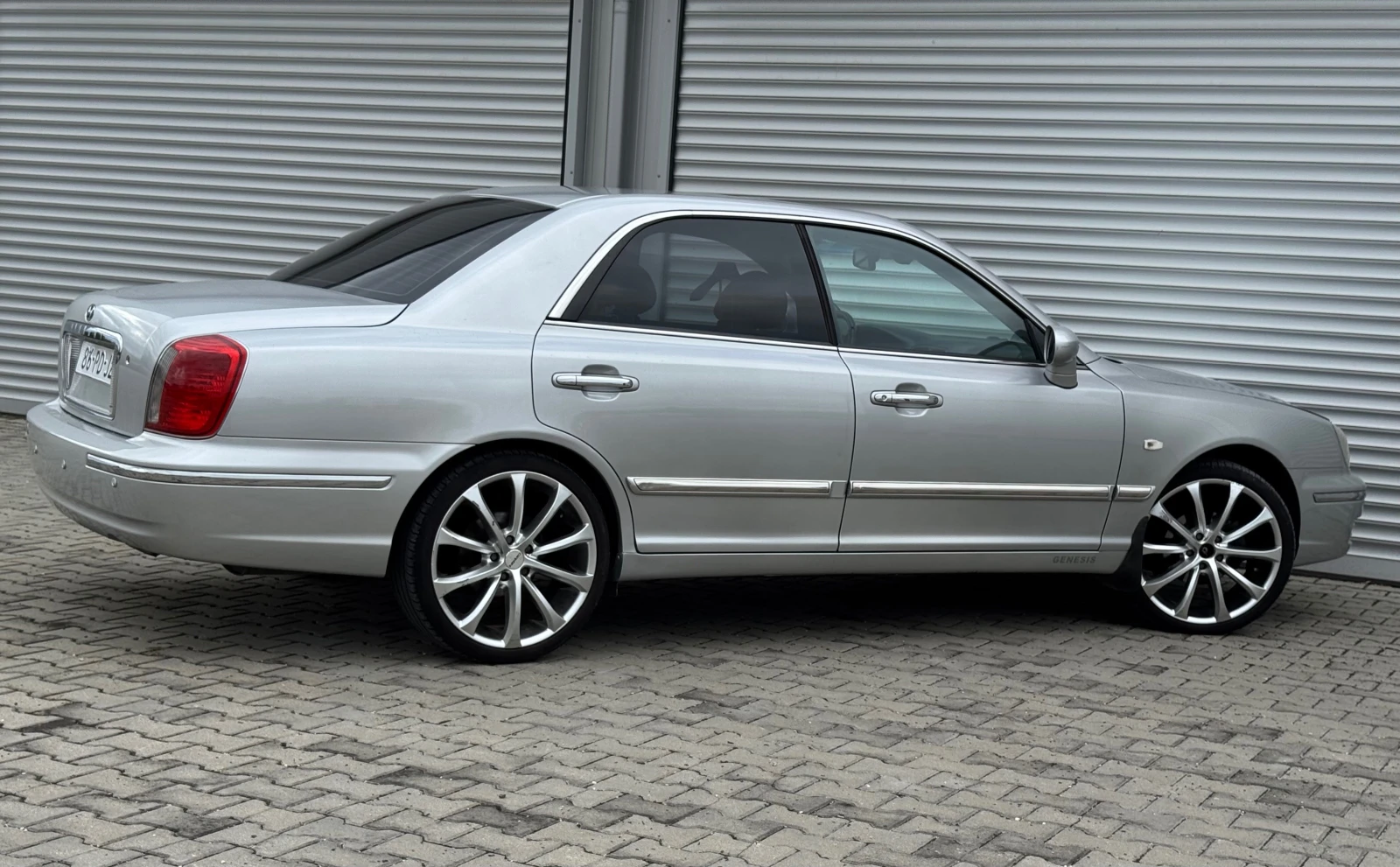 Hyundai Genesis 3, 5i 24V 197ps, авто, памет, мулти, темпо, кожа,  - изображение 7