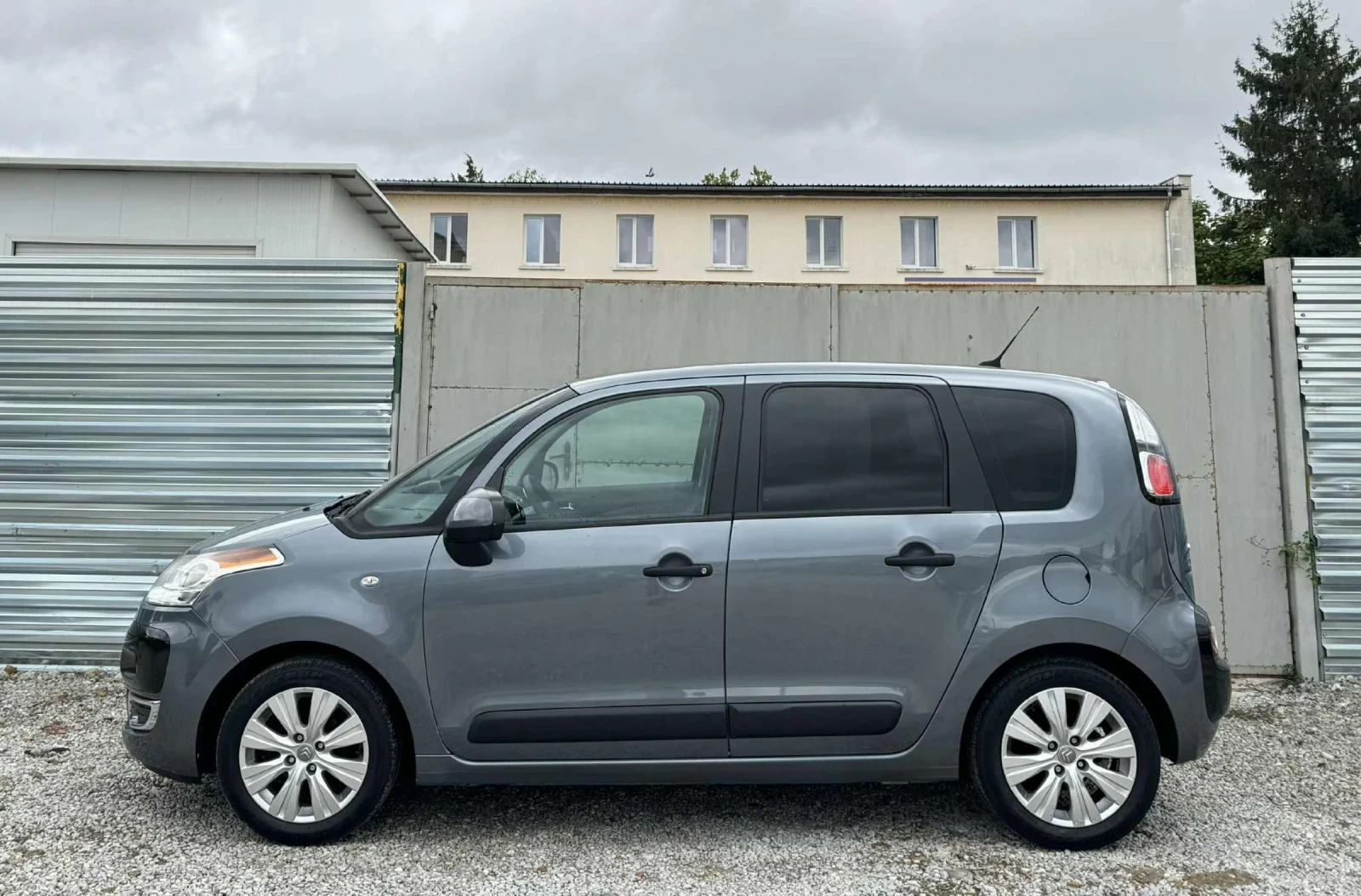 Citroen C3 Picasso УНИКАЛНА - изображение 5