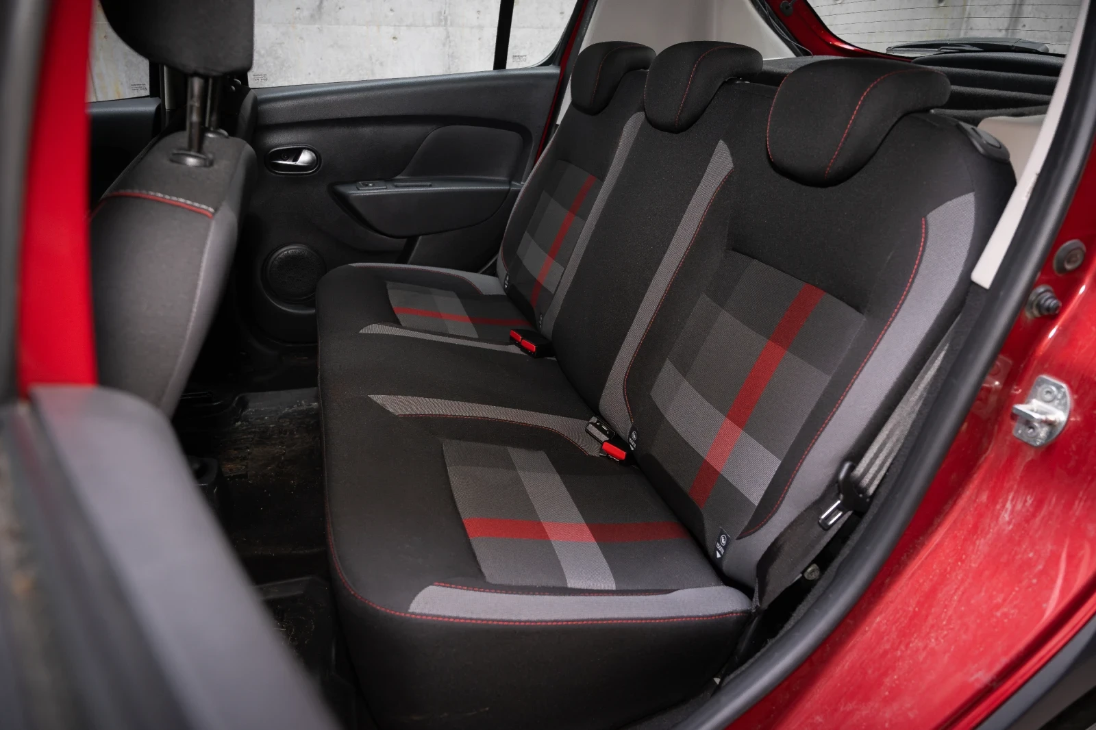 Dacia Sandero STEPWAY 1.5DCi - изображение 10