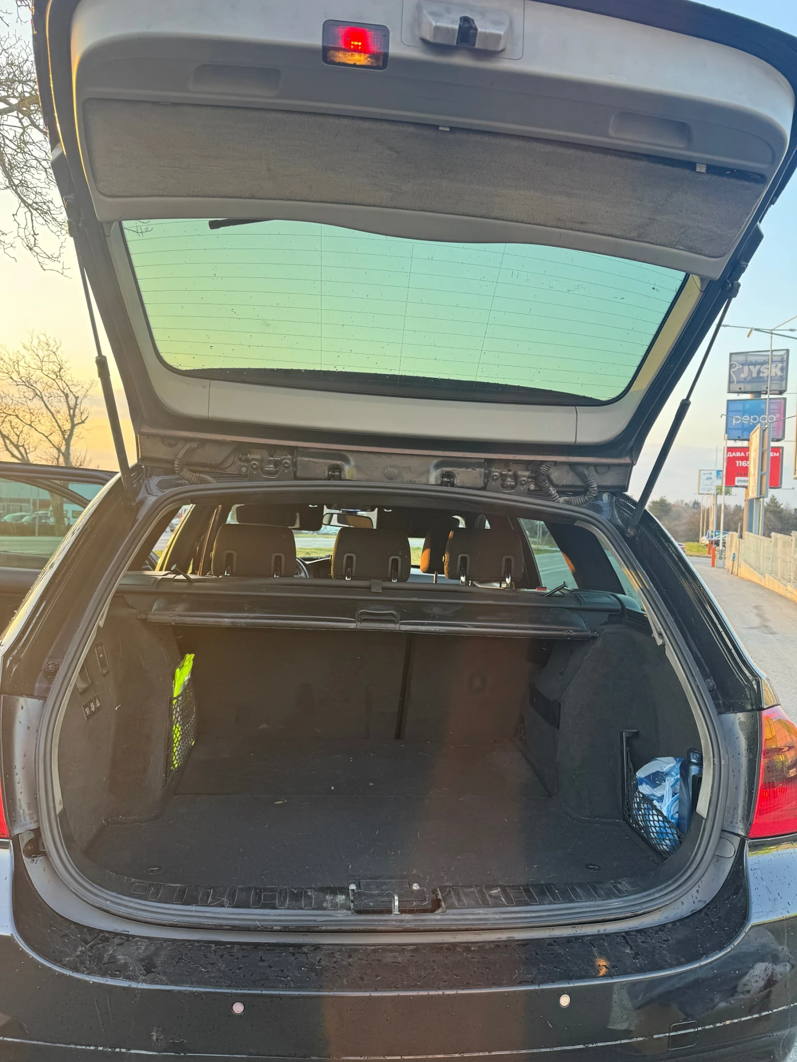 BMW 320 2.0 D, снимка 10 - Автомобили и джипове - 53849869