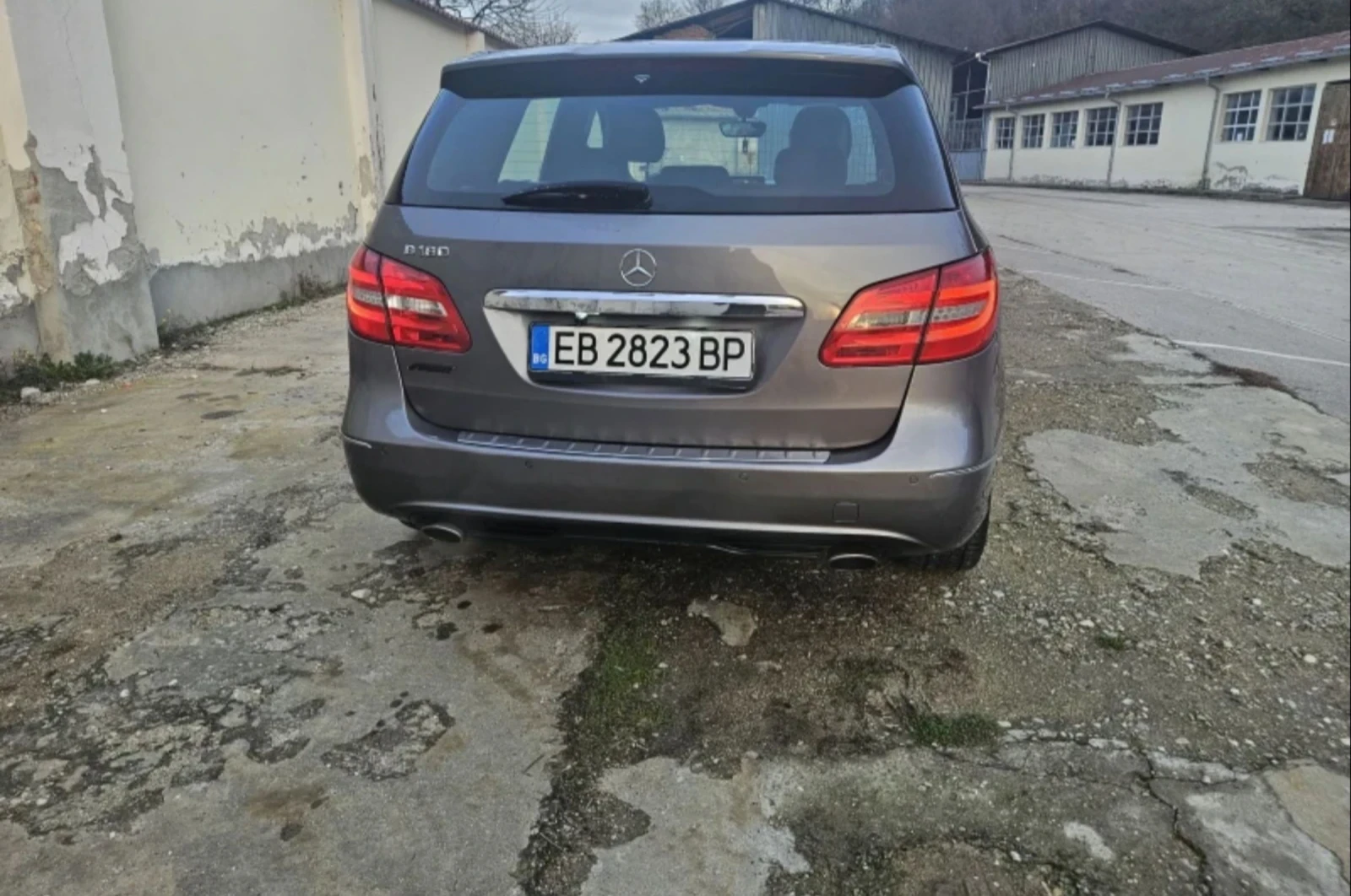 Mercedes-Benz B 180 Full Prestige , снимка 5 - Автомобили и джипове - 54069657