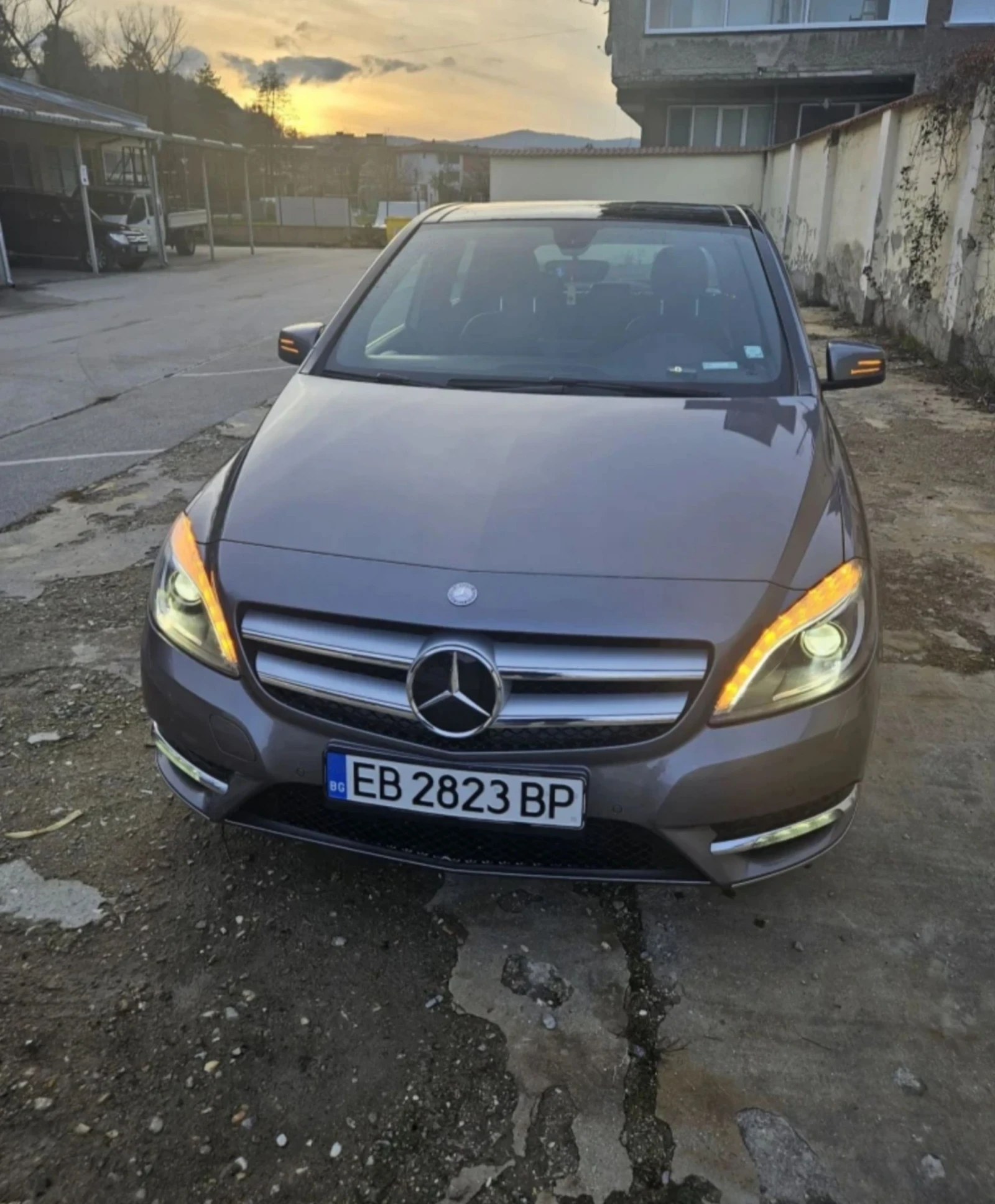 Mercedes-Benz B 180 Full Prestige 