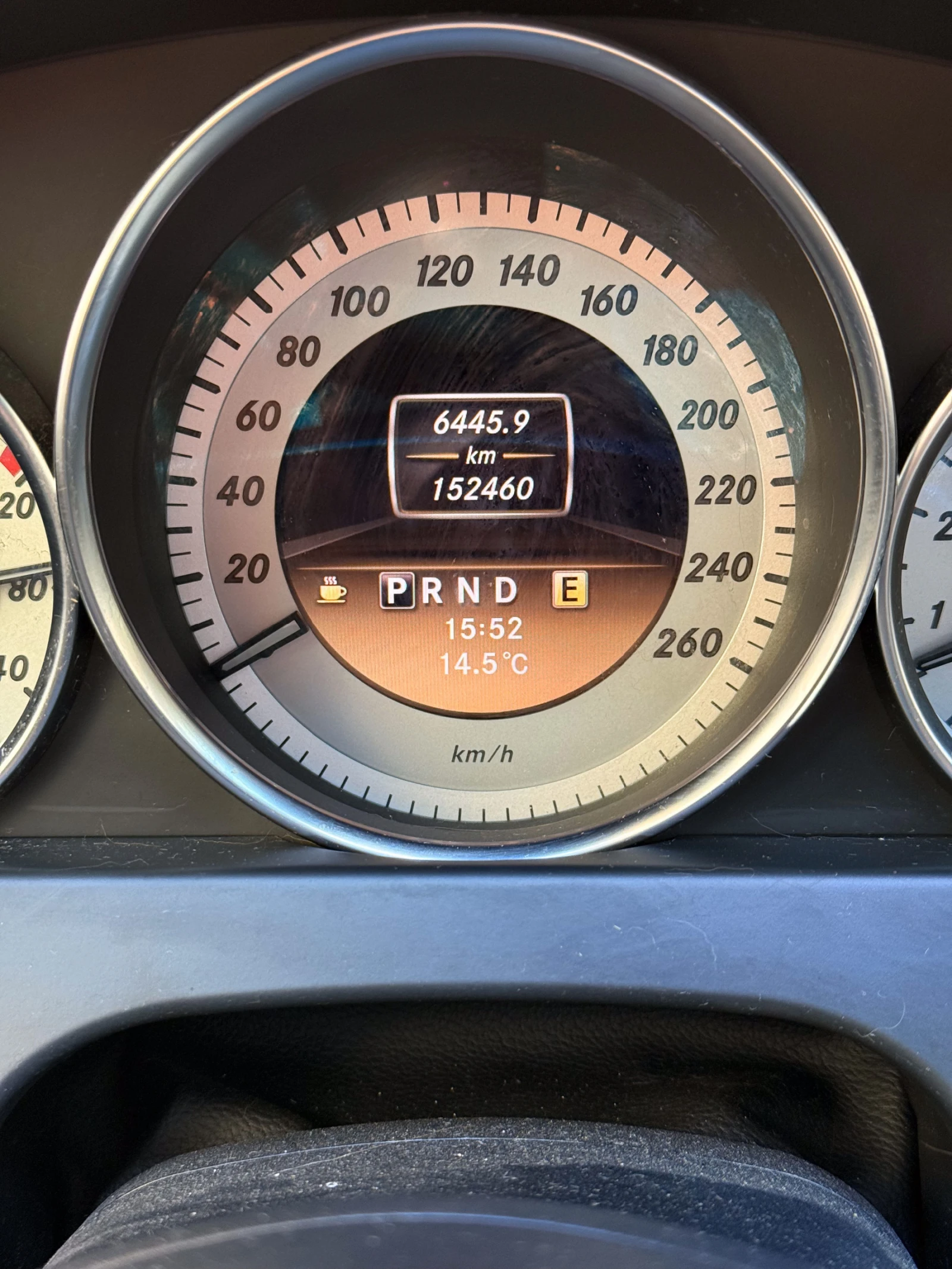 Mercedes-Benz C 300 W204 facelift, снимка 11 - Автомобили и джипове - 54336202