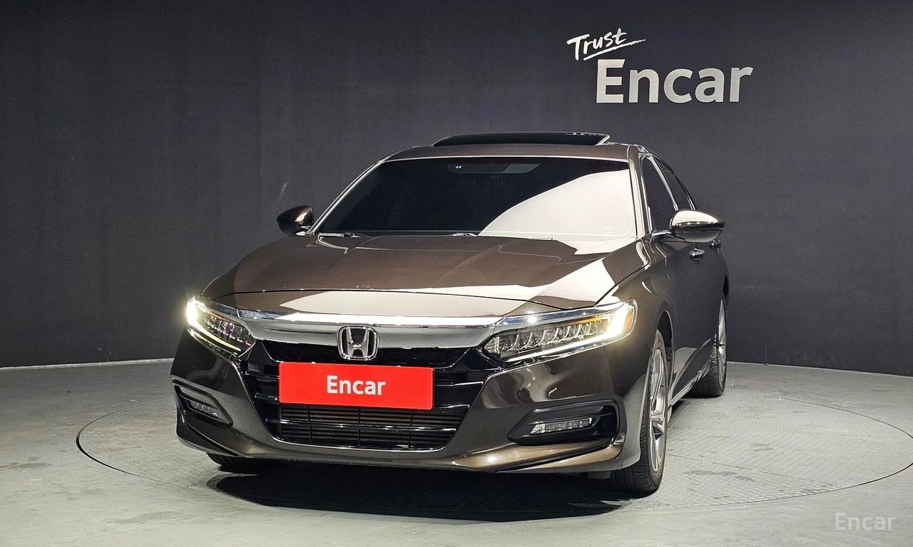 Honda Accord 1.5* TURBO* ПОДГРЕВ* КАМЕРА* КЕЙЛЕС* , снимка 3 - Автомобили и джипове - 54577613