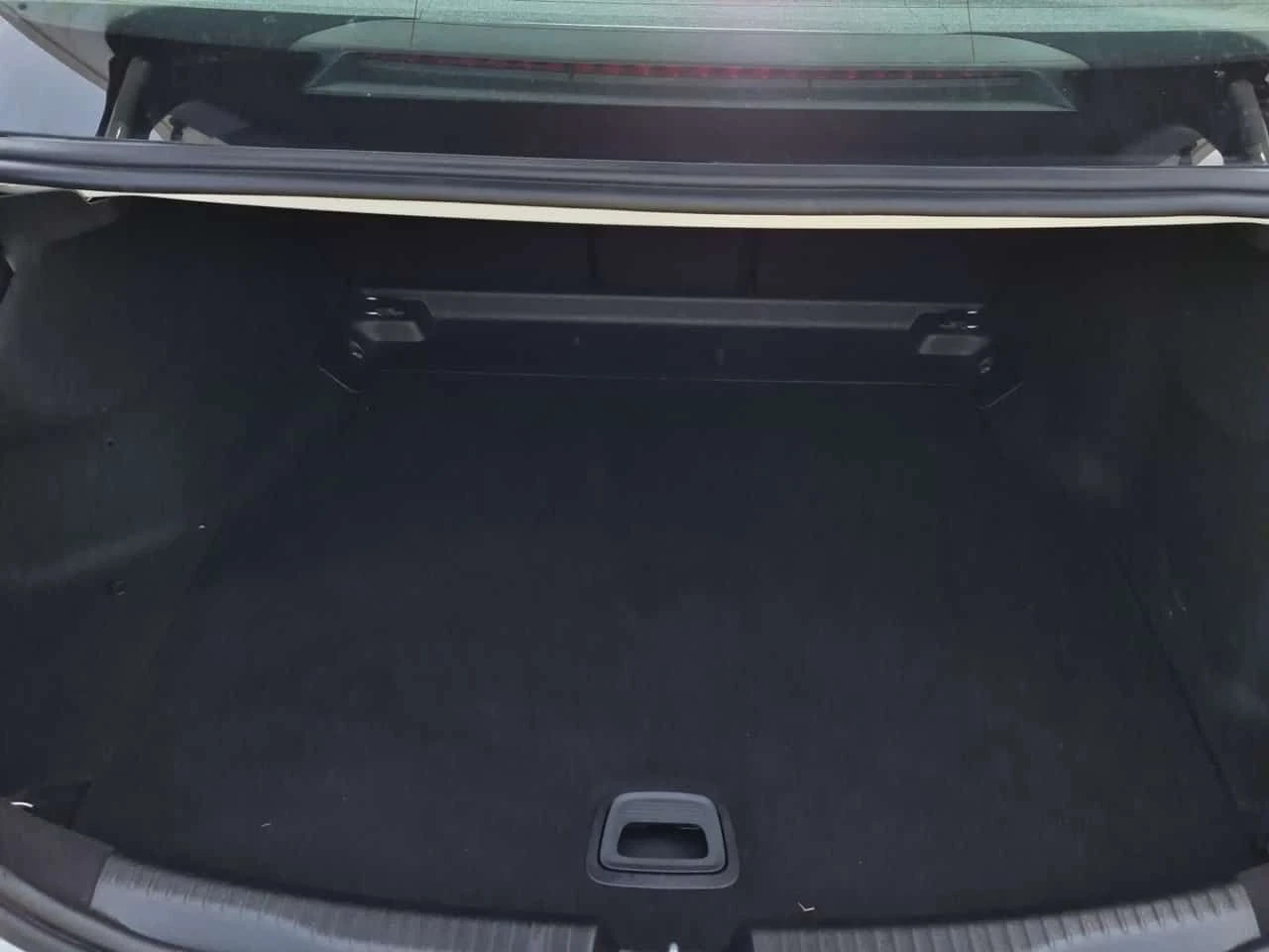 Mercedes-Benz C 300 * CARFAX * БЕЗ ПЪРВОНАЧАЛНА ВНОСКА, снимка 13 - Автомобили и джипове - 54885052