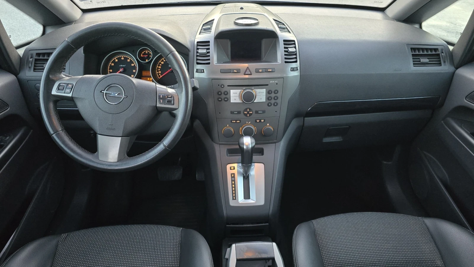 Opel Zafira 2.2 i Автоматик !!! , снимка 13 - Автомобили и джипове - 54933956