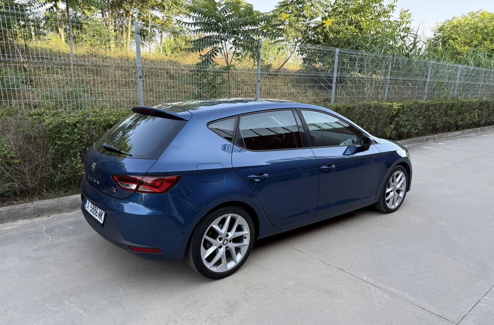 Seat Leon 2.0 TDI DSG FR, снимка 6 - Автомобили и джипове - 55332618