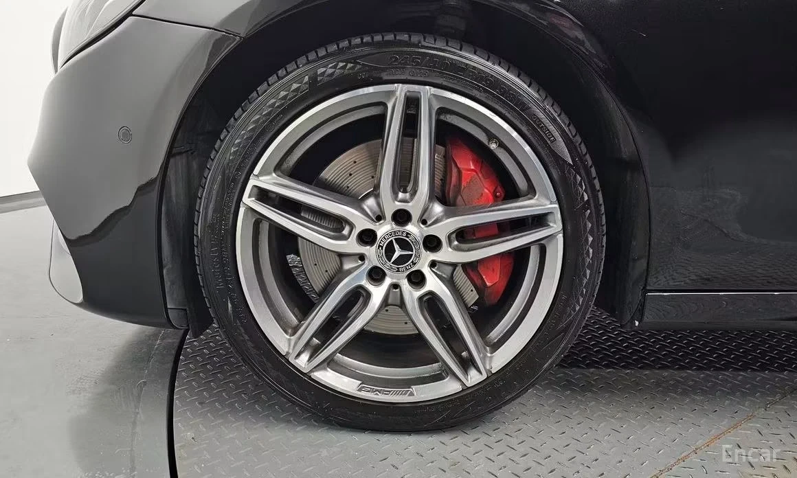 Mercedes-Benz E 300 AMG* 4Matic* Burmester Rotary* Face* Обдухване, снимка 5 - Автомобили и джипове - 55407875