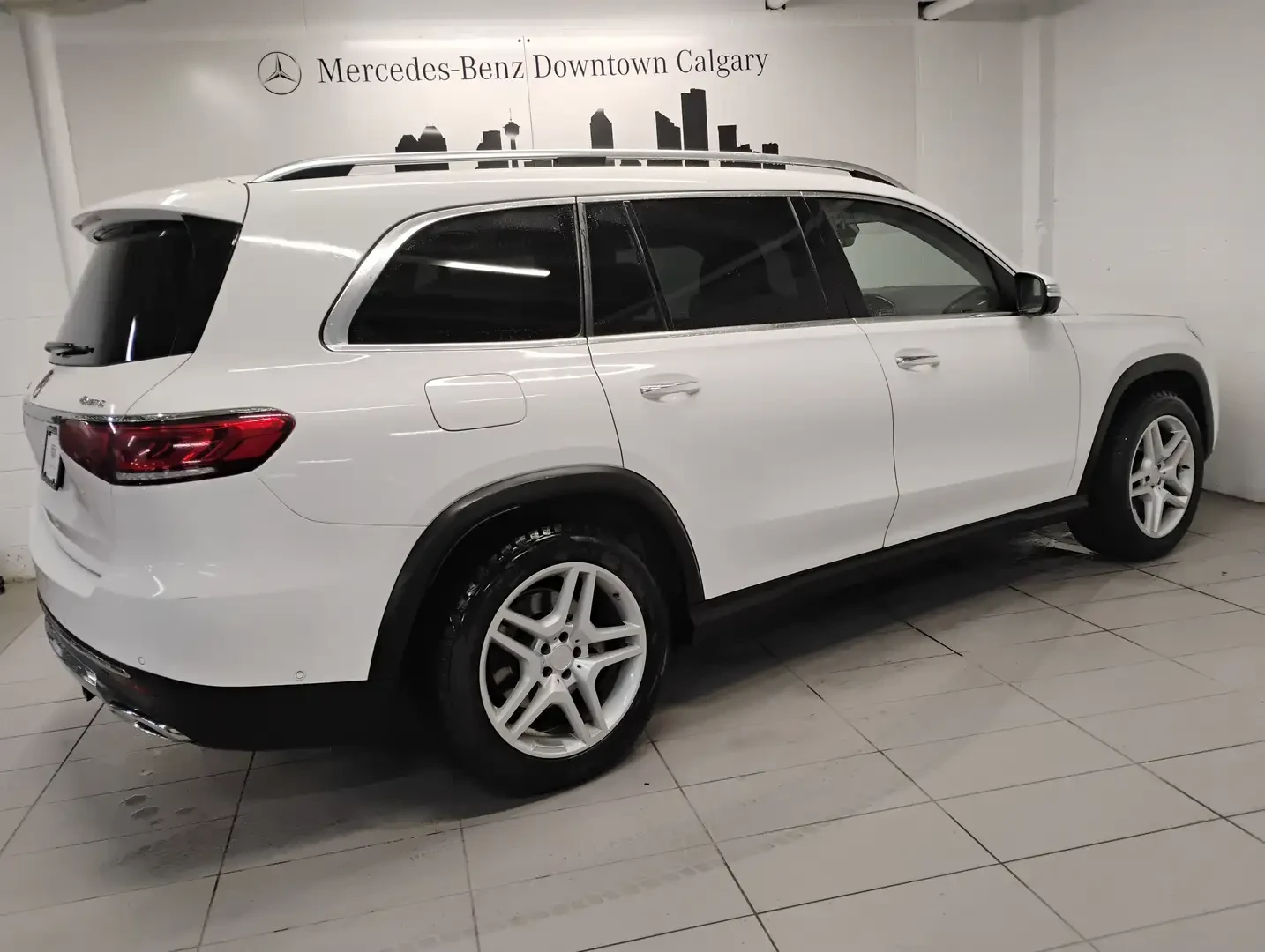 Mercedes-Benz GLS 450 BURMESTER* 360КАМЕРА* ПАНОРАМА* LANE* ASSIST* , снимка 2 - Автомобили и джипове - 55463234