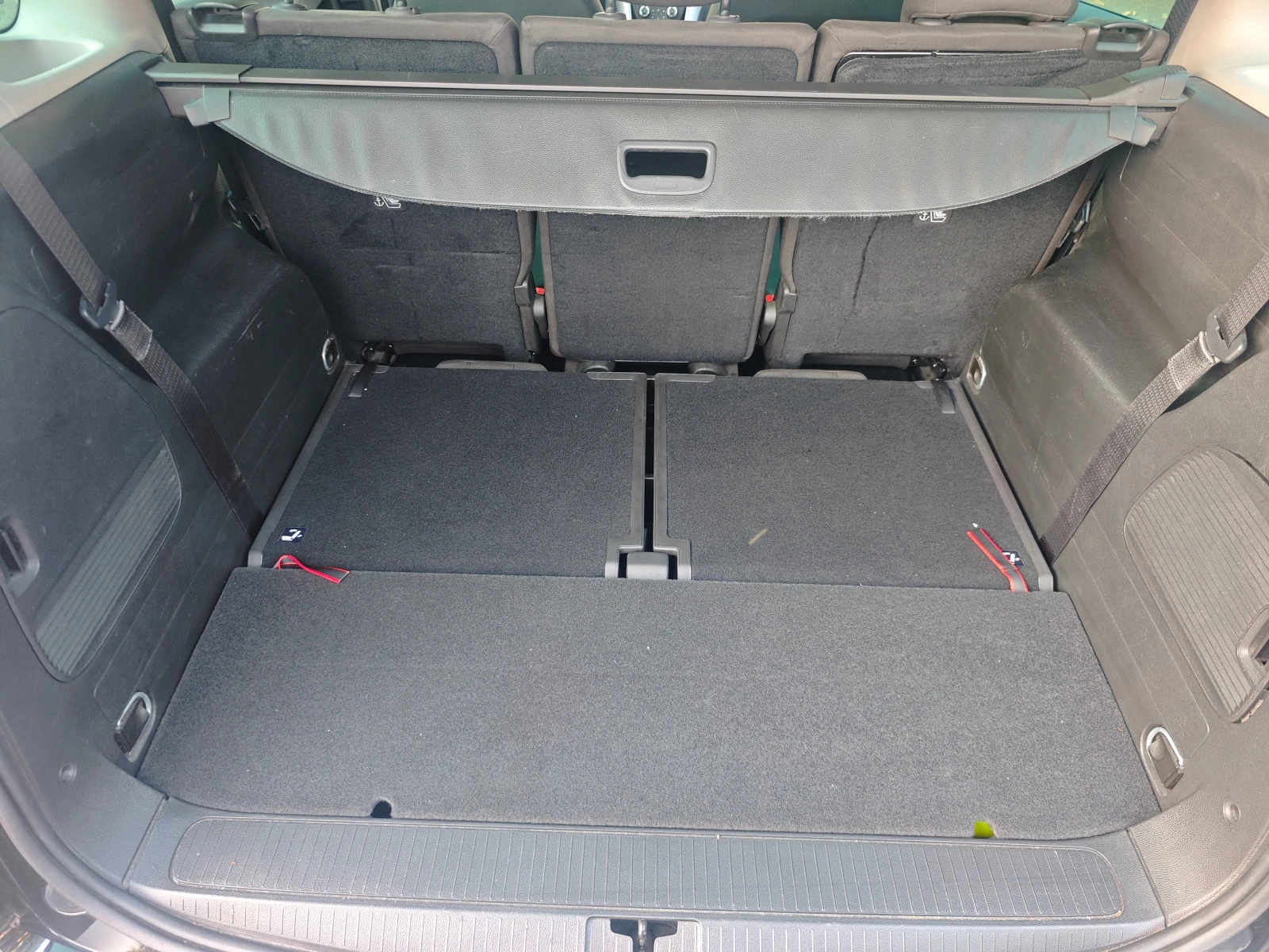 Opel Zafira 1.6i-Avtomat-6+ 1-Navi, снимка 12 - Автомобили и джипове - 55597979