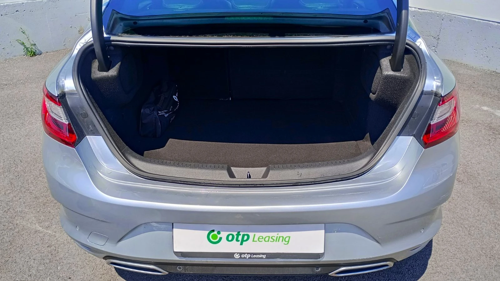 Renault Megane Sedan 1.5 Blue dCi 116 кс, снимка 10 - Автомобили и джипове - 55628588