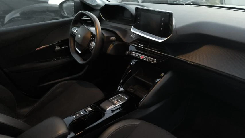 Peugeot 208 208 е, снимка 3 - Автомобили и джипове - 56041610