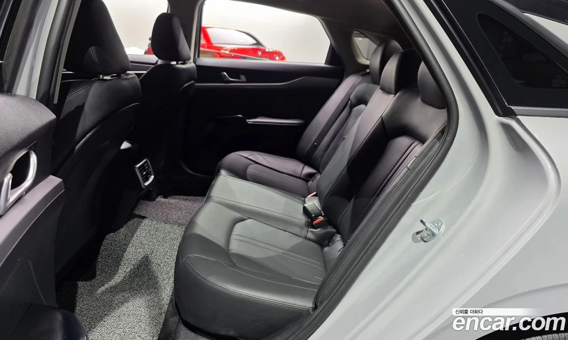 Kia K5 2.0 LPi Trendy, снимка 11 - Автомобили и джипове - 56096414