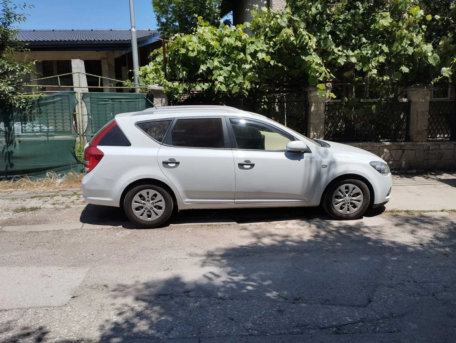 Kia Ceed, снимка 3 - Автомобили и джипове - 56149972