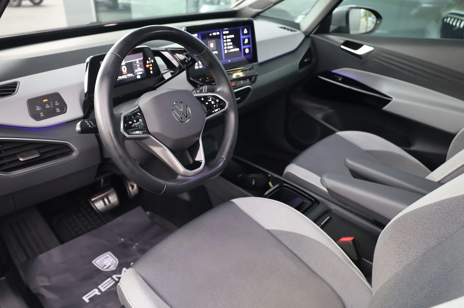VW ID.3 PRO* KEYLESS GO* PANO, снимка 8 - Автомобили и джипове - 56270831