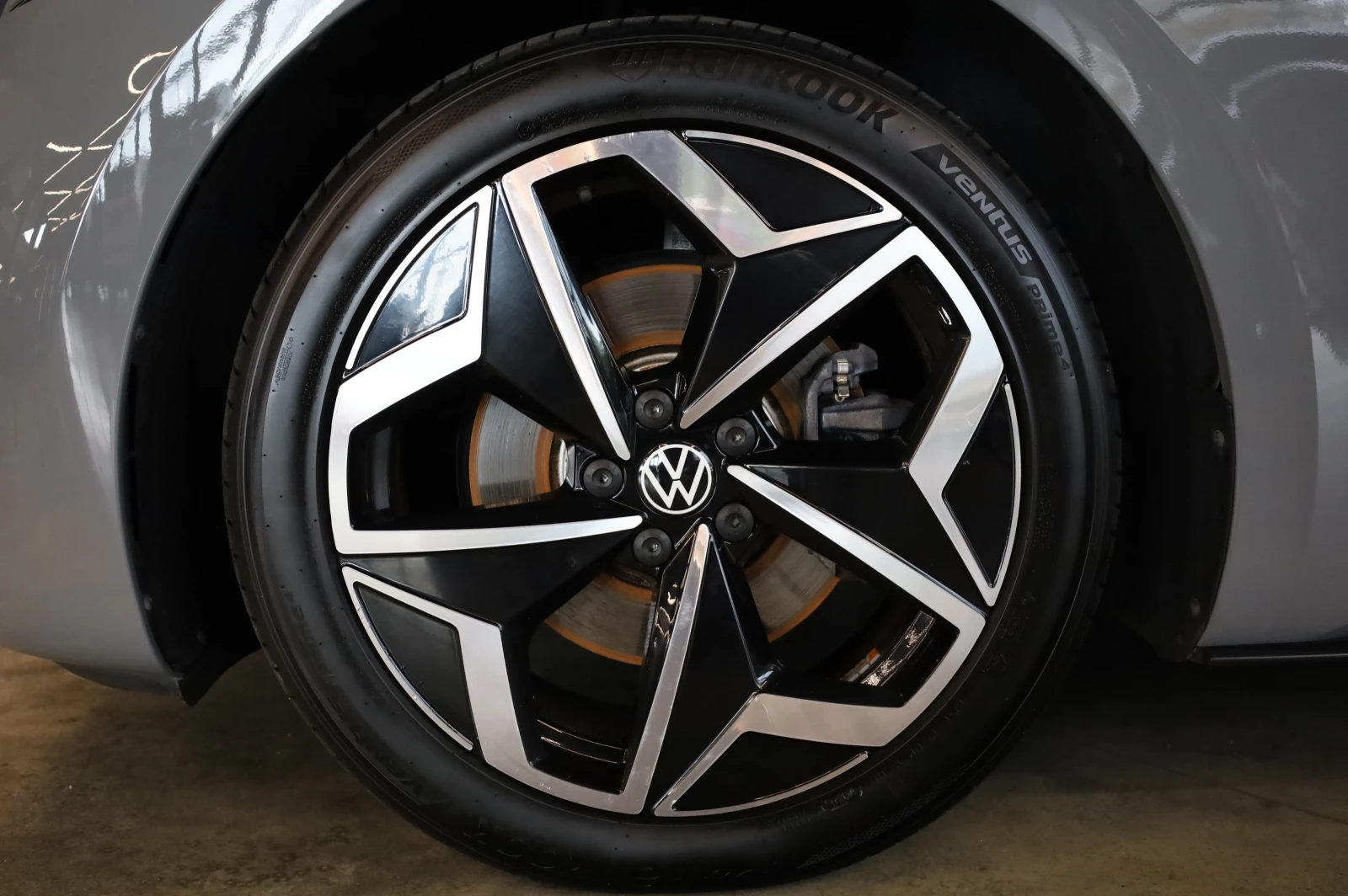 VW ID.3 PRO* KEYLESS GO* PANO, снимка 4 - Автомобили и джипове - 56270831