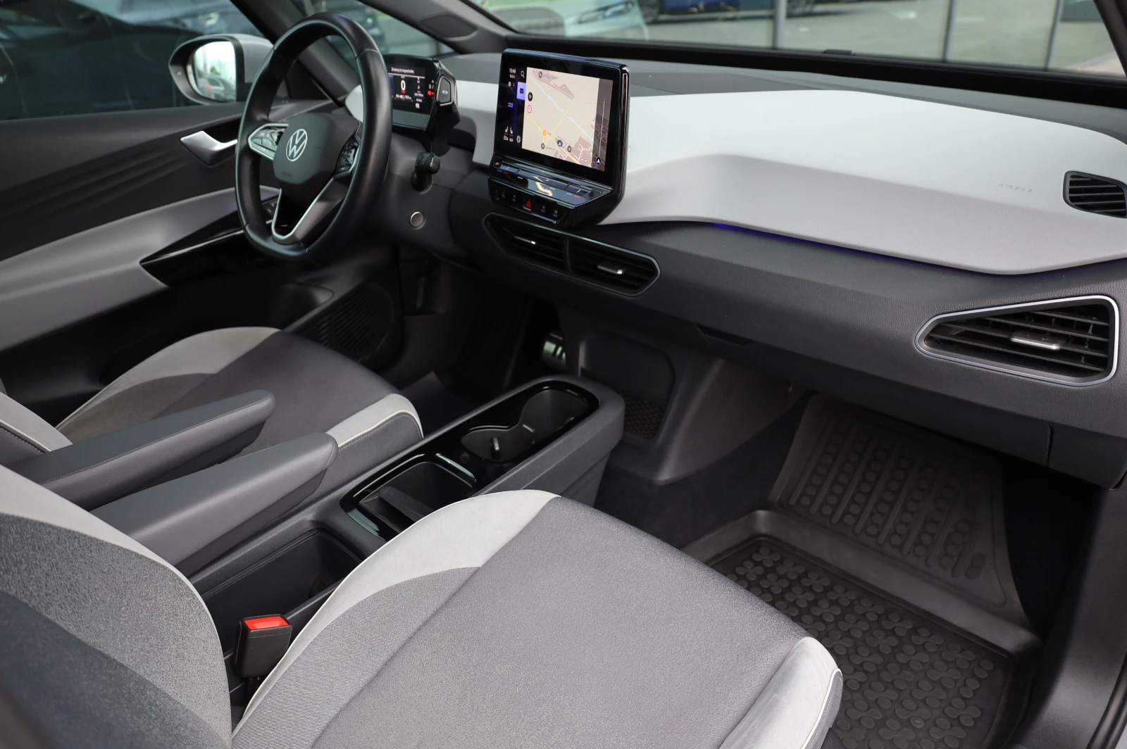 VW ID.3 PRO* KEYLESS GO* PANO, снимка 13 - Автомобили и джипове - 56270831