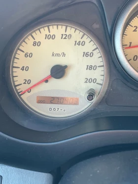 Toyota Rav4 2.0 d4d, снимка 11