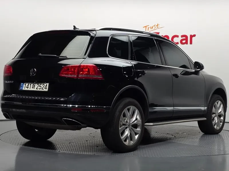 VW Touareg 30TDI, снимка 2 - Автомобили и джипове - 55925685