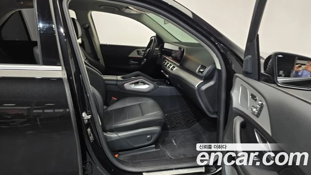 Mercedes-Benz GLE 300 | TOP SERVICE 80K KM, снимка 11 - Автомобили и джипове - 56013780
