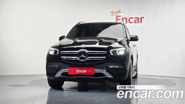 Mercedes-Benz GLE 300 | TOP SERVICE 80K KM, снимка 3 - Автомобили и джипове - 56013780