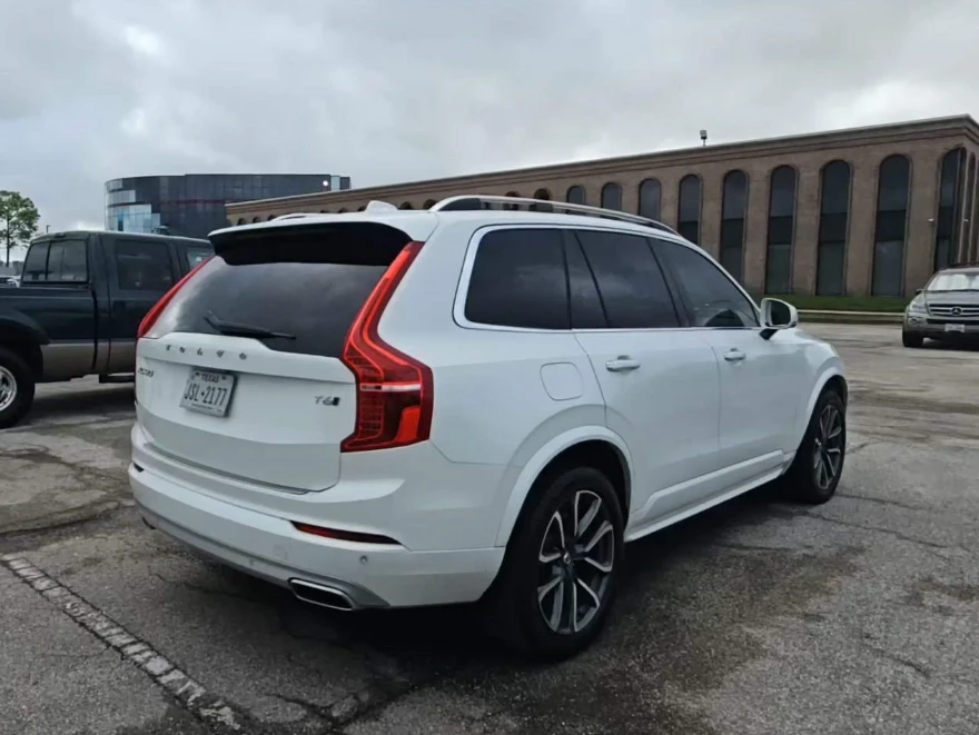 Volvo Xc90 T6* CarPlay* Пано* Дистроник* М.Точка* Keyless*  - изображение 4