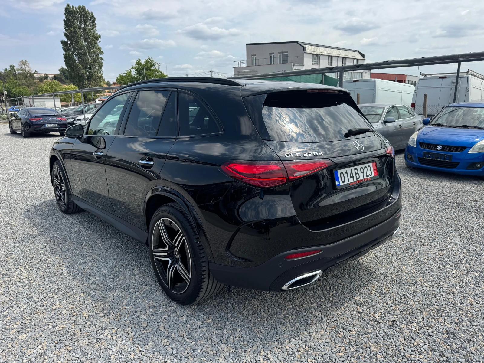 Mercedes-Benz GLC 220 AMG EXCLUSIVE 4x4 - изображение 4