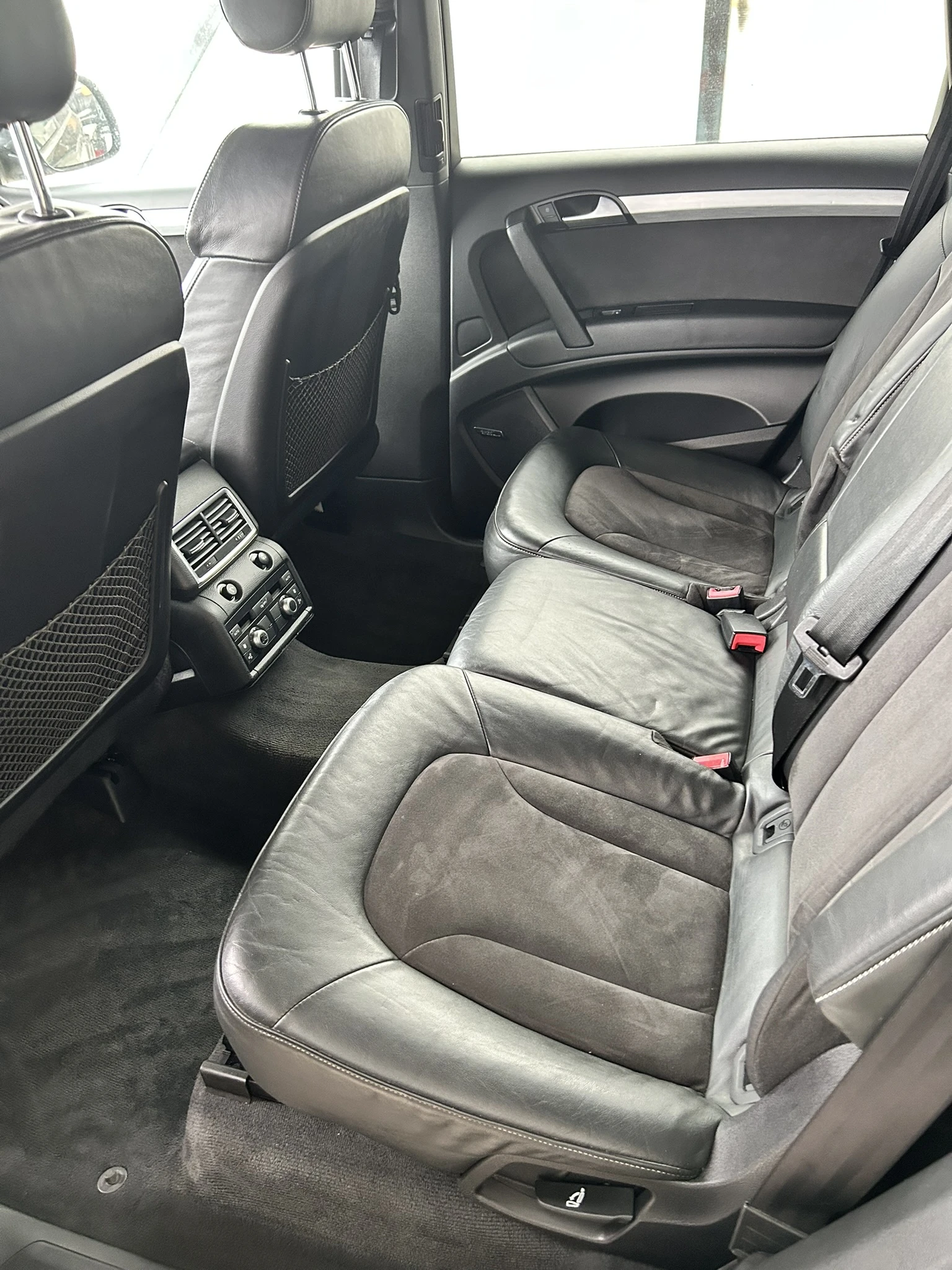 Audi Q7 3.0TDI* 2xS-line* Топ състояние, снимка 10 - Автомобили и джипове - 55551739