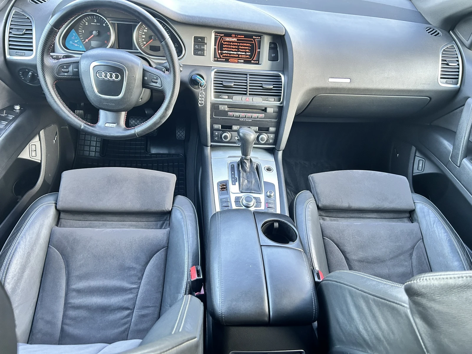 Audi Q7 3.0TDI* 2xS-line* Топ състояние, снимка 13 - Автомобили и джипове - 55551739