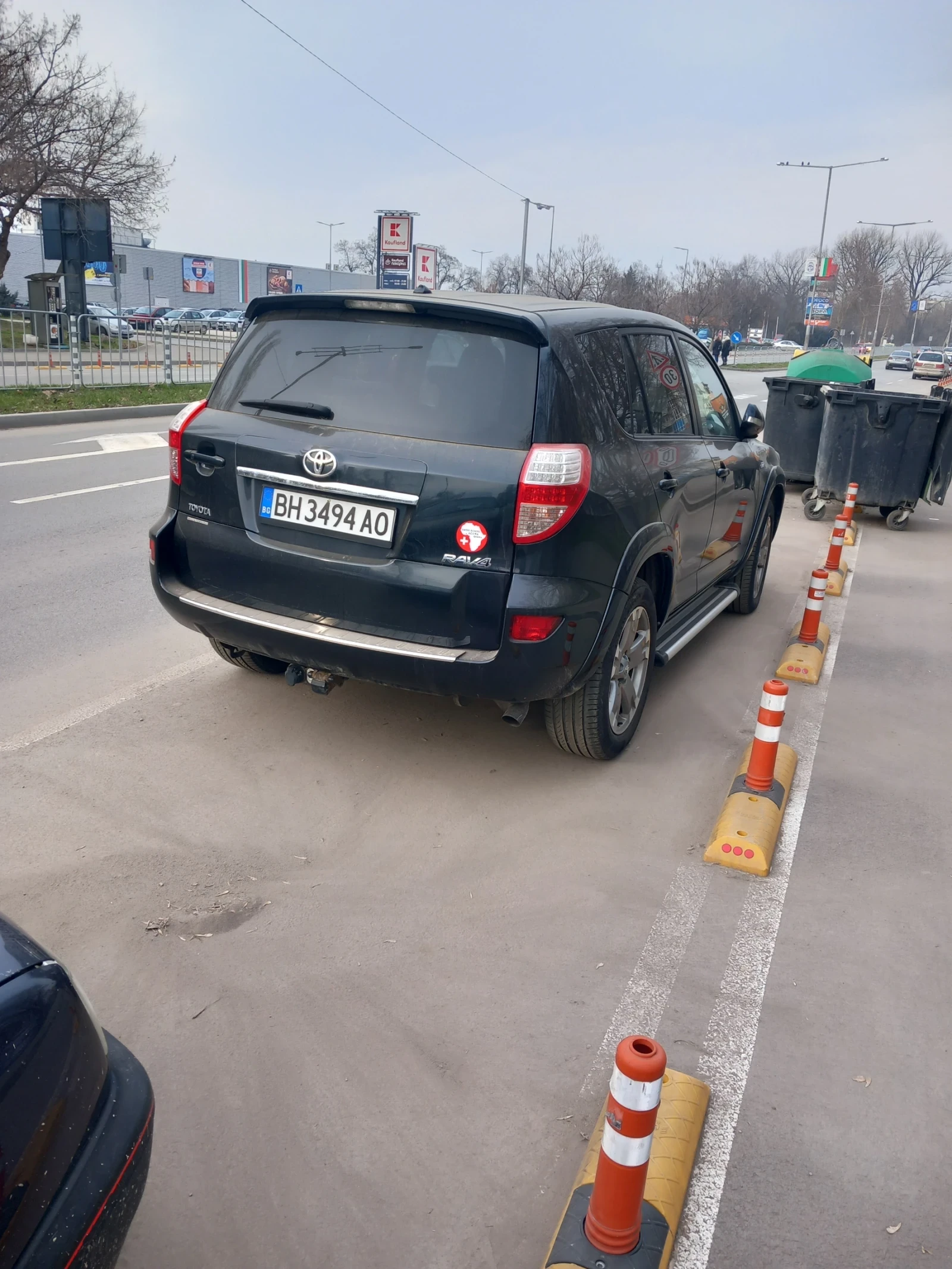Toyota Rav4 2.2 D-CAT, 177 �.�. | Mobile.bg � ����������� 2