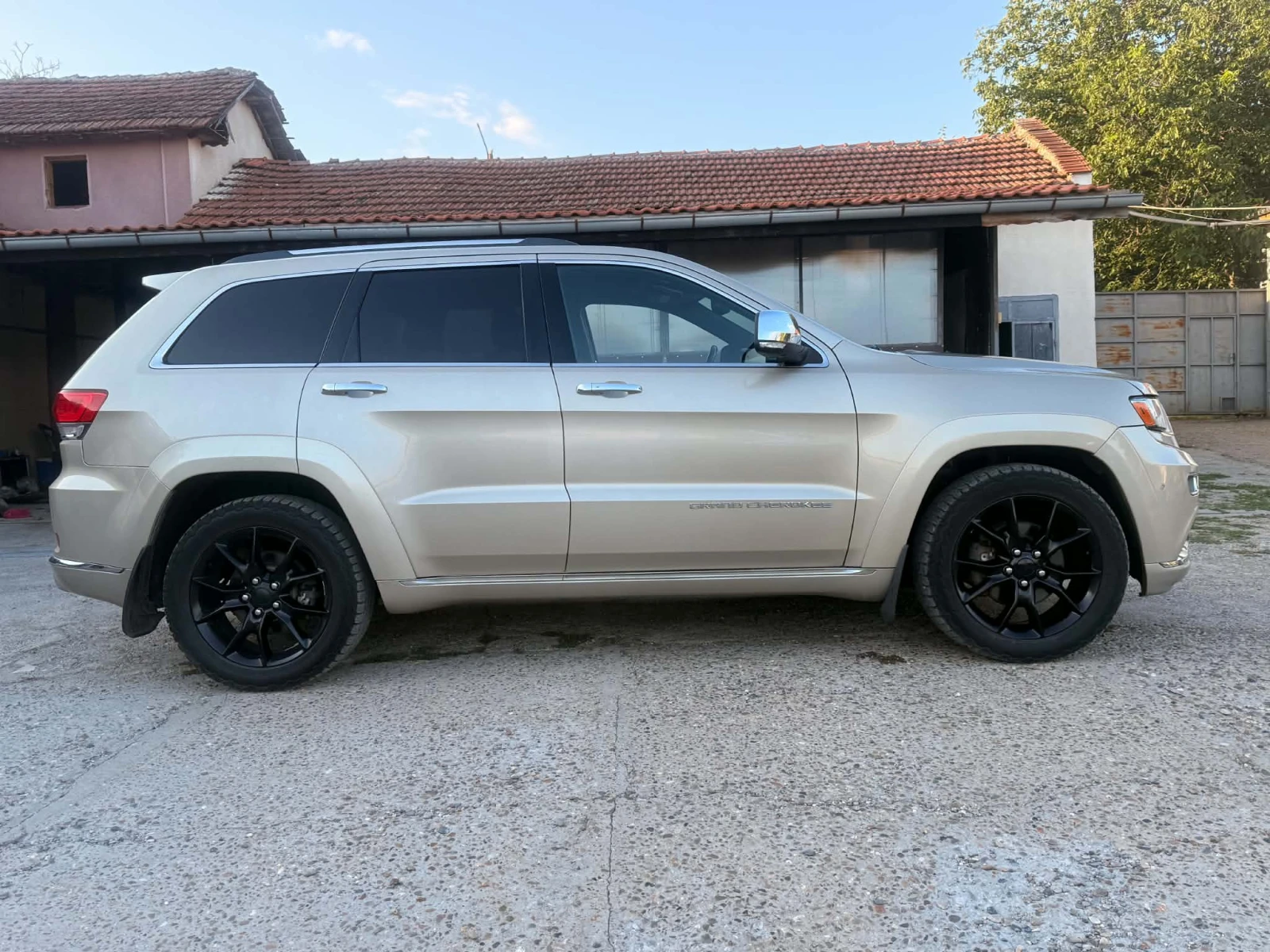 Jeep Grand cherokee 3, 6 SUMMIT, снимка 4 - Автомобили и джипове - 54415778