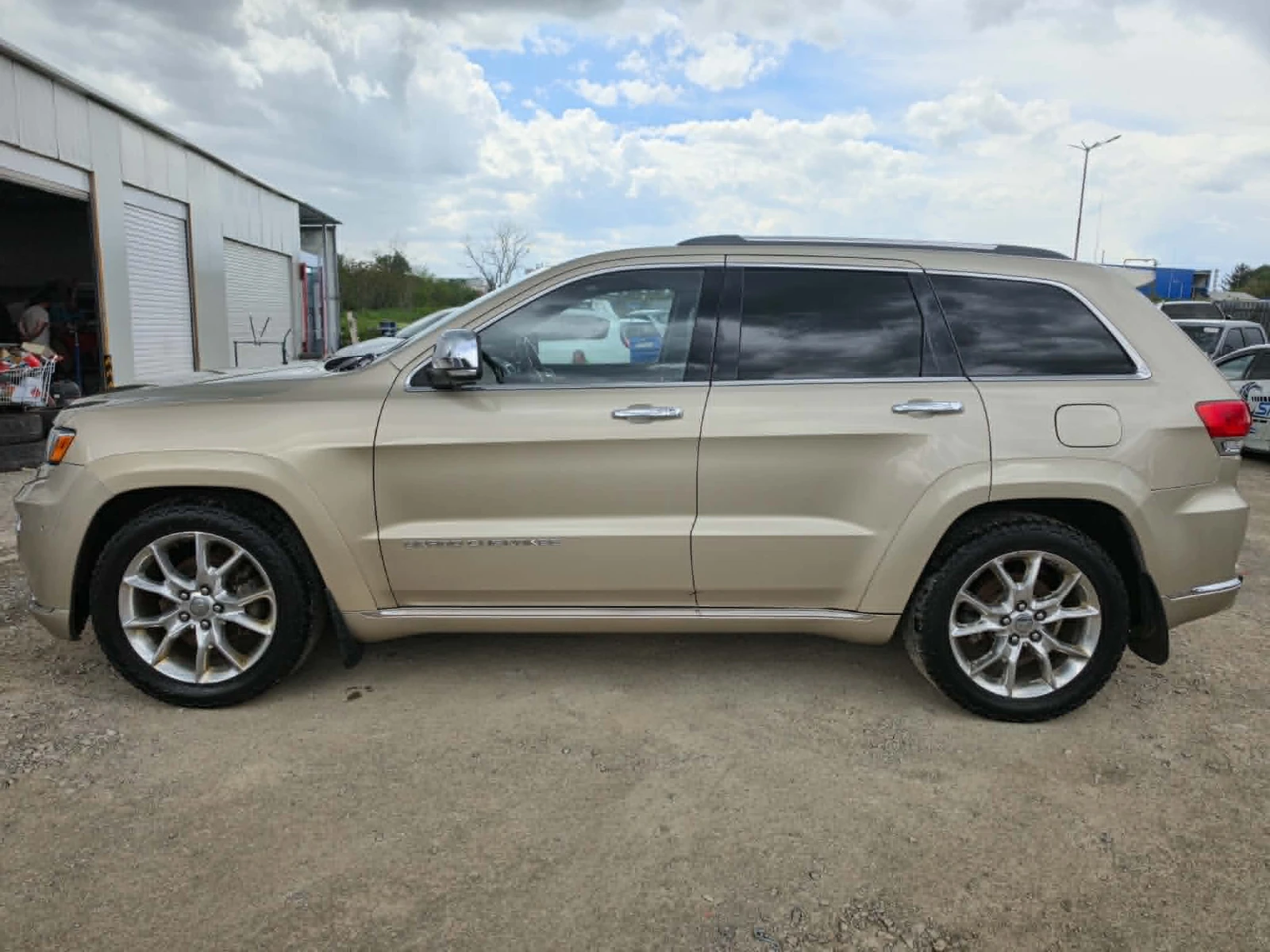 Jeep Grand cherokee 3, 6 SUMMIT, снимка 4 - Автомобили и джипове - 54415778