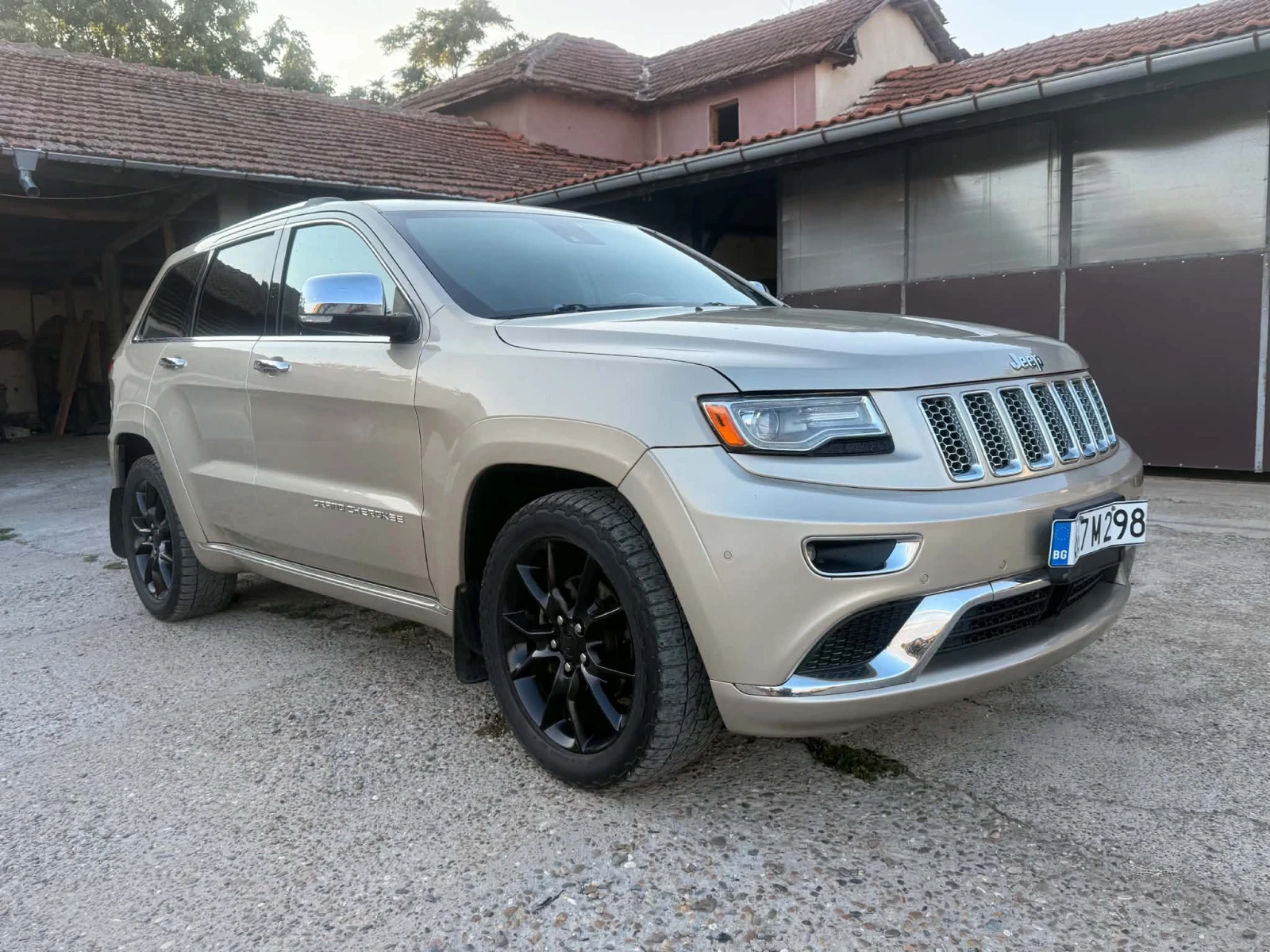 Jeep Grand cherokee 3, 6 SUMMIT, снимка 2 - Автомобили и джипове - 54415778