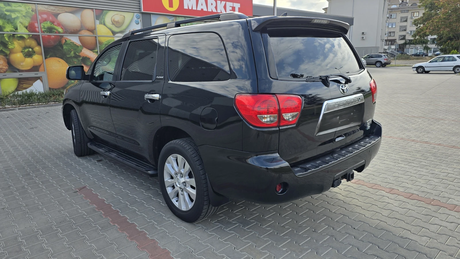 Toyota Sequoia, снимка 4 - Автомобили и джипове - 54663418