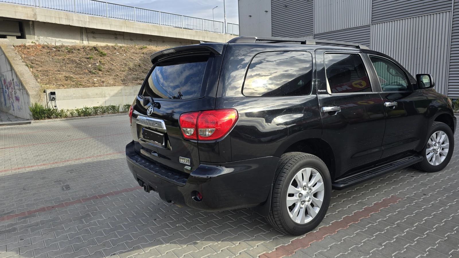 Toyota Sequoia, снимка 5 - Автомобили и джипове - 54663418
