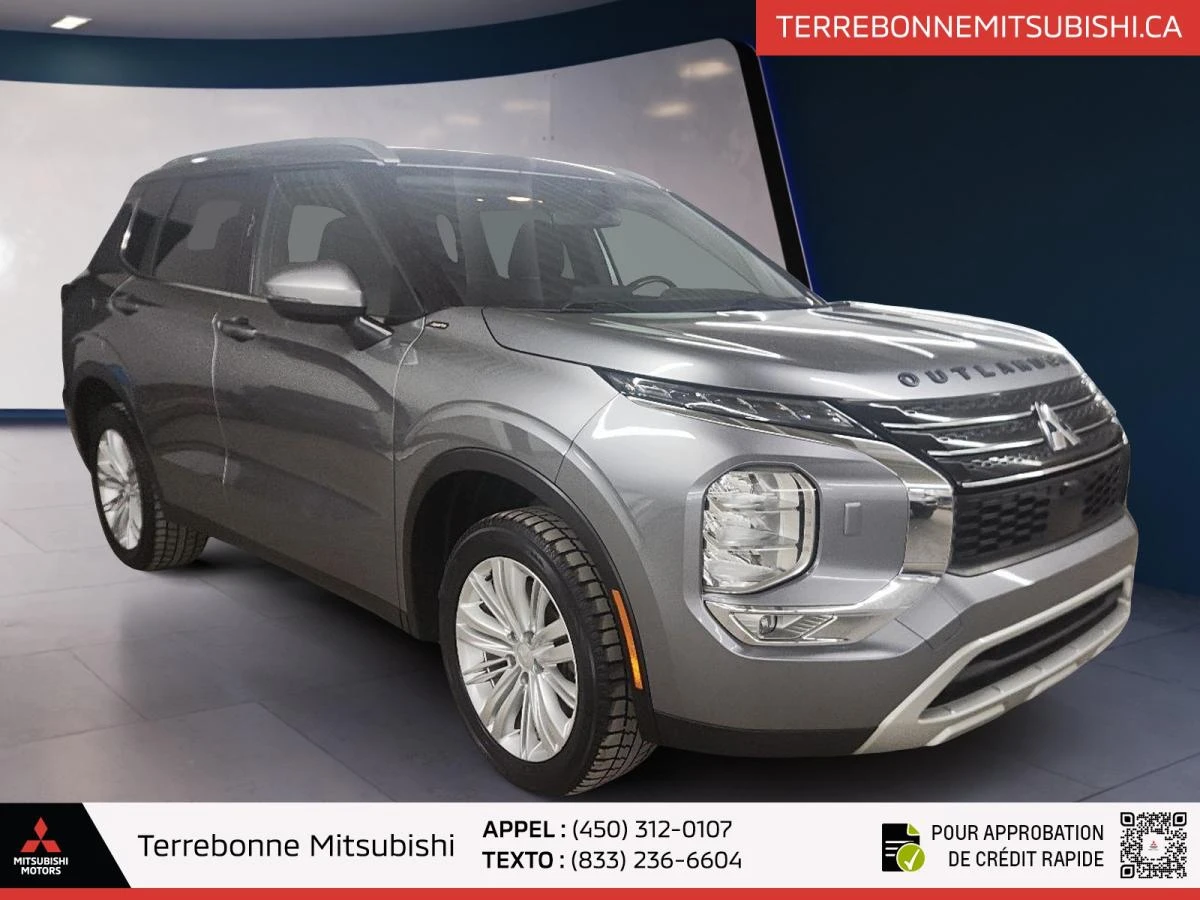 Mitsubishi Outlander SE AWC* ПОДГРЕВ* КАМЕРА* ПАНОРАМА* КЕЙЛЕС, снимка 2 - Автомобили и джипове - 54864764
