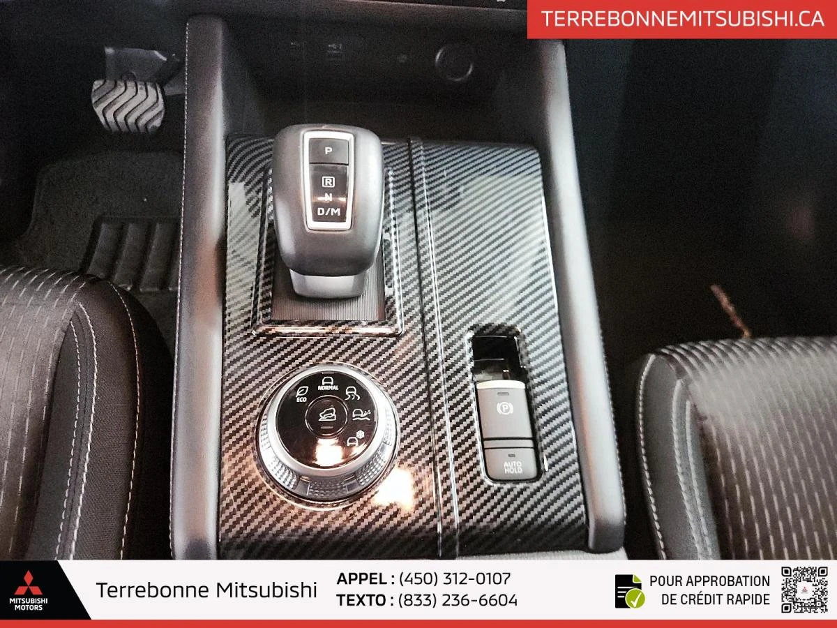 Mitsubishi Outlander SE AWC* ПОДГРЕВ* КАМЕРА* ПАНОРАМА* КЕЙЛЕС, снимка 14 - Автомобили и джипове - 54864764