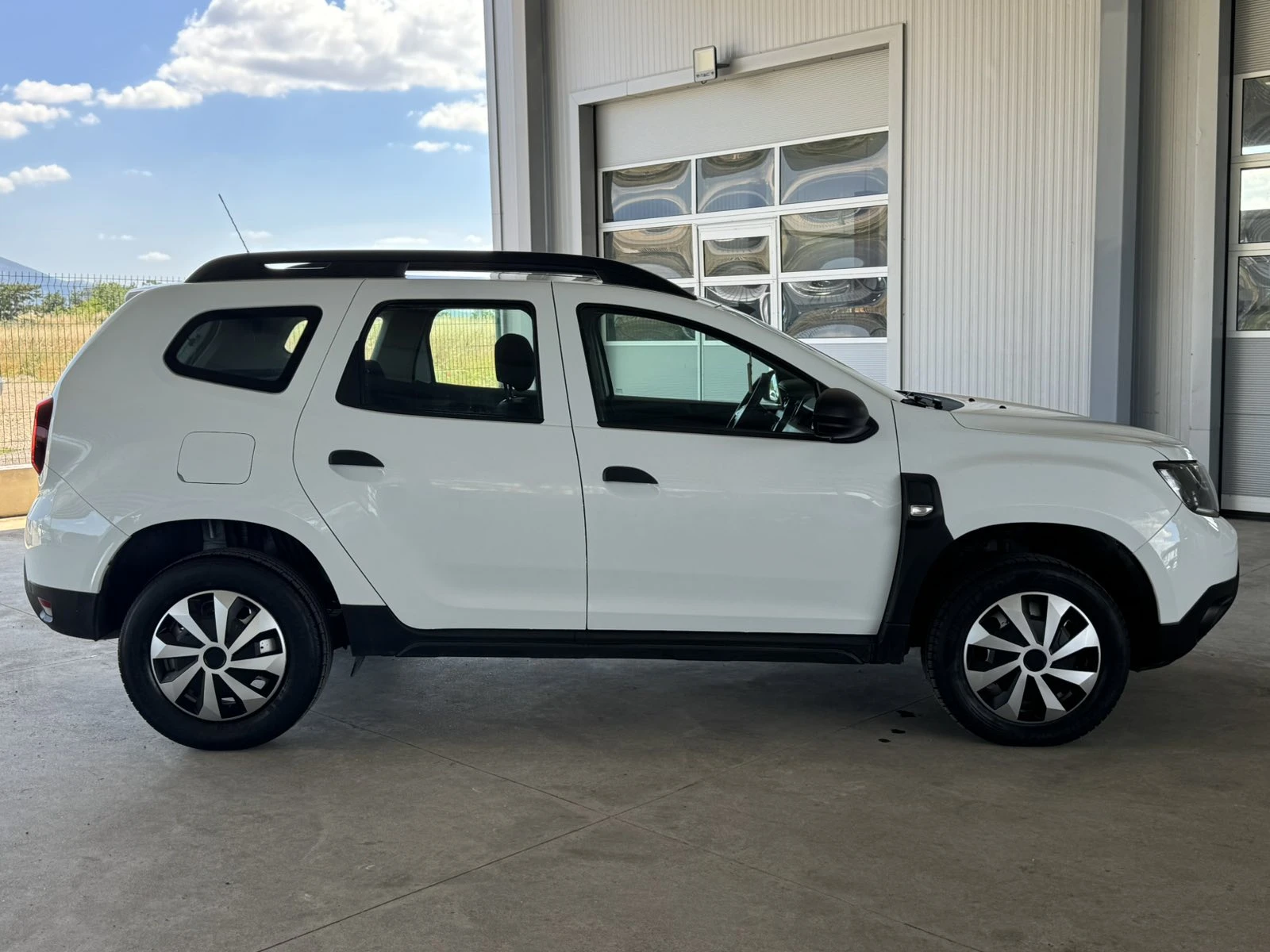 Dacia Duster 1.5dci* 96ps* 6ск* KЛИМАТИК* , снимка 6 - Автомобили и джипове - 54977494