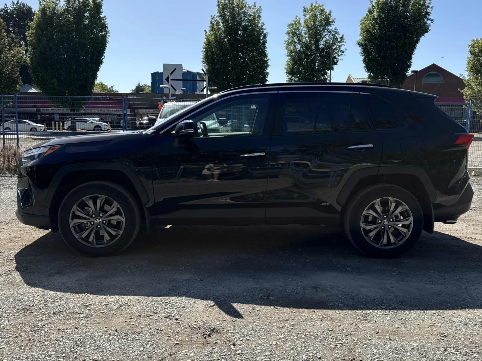 Toyota Rav4 Hybrid Limited * FULL * CARFAX, снимка 3 - Автомобили и джипове - 54991304