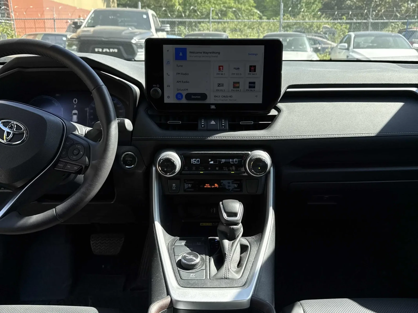 Toyota Rav4 Hybrid Limited * FULL * CARFAX, снимка 7 - Автомобили и джипове - 54991304