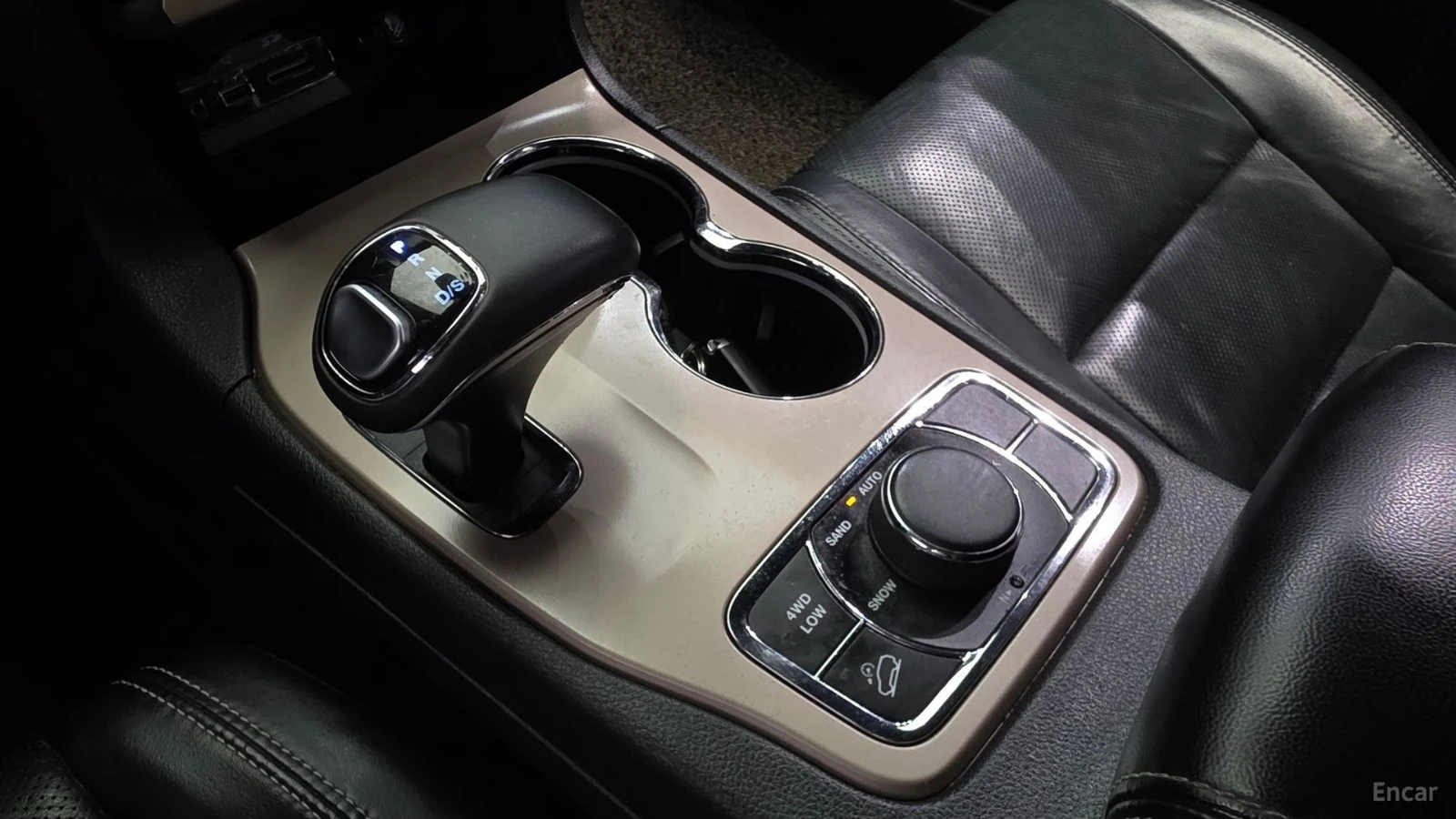 Jeep Grand cherokee LIMITED* 3.6* ПОДГРЕВ* ОБДУХВАНЕ* КАМЕРА* ШИБИДАХ*, снимка 14 - Автомобили и джипове - 55531581