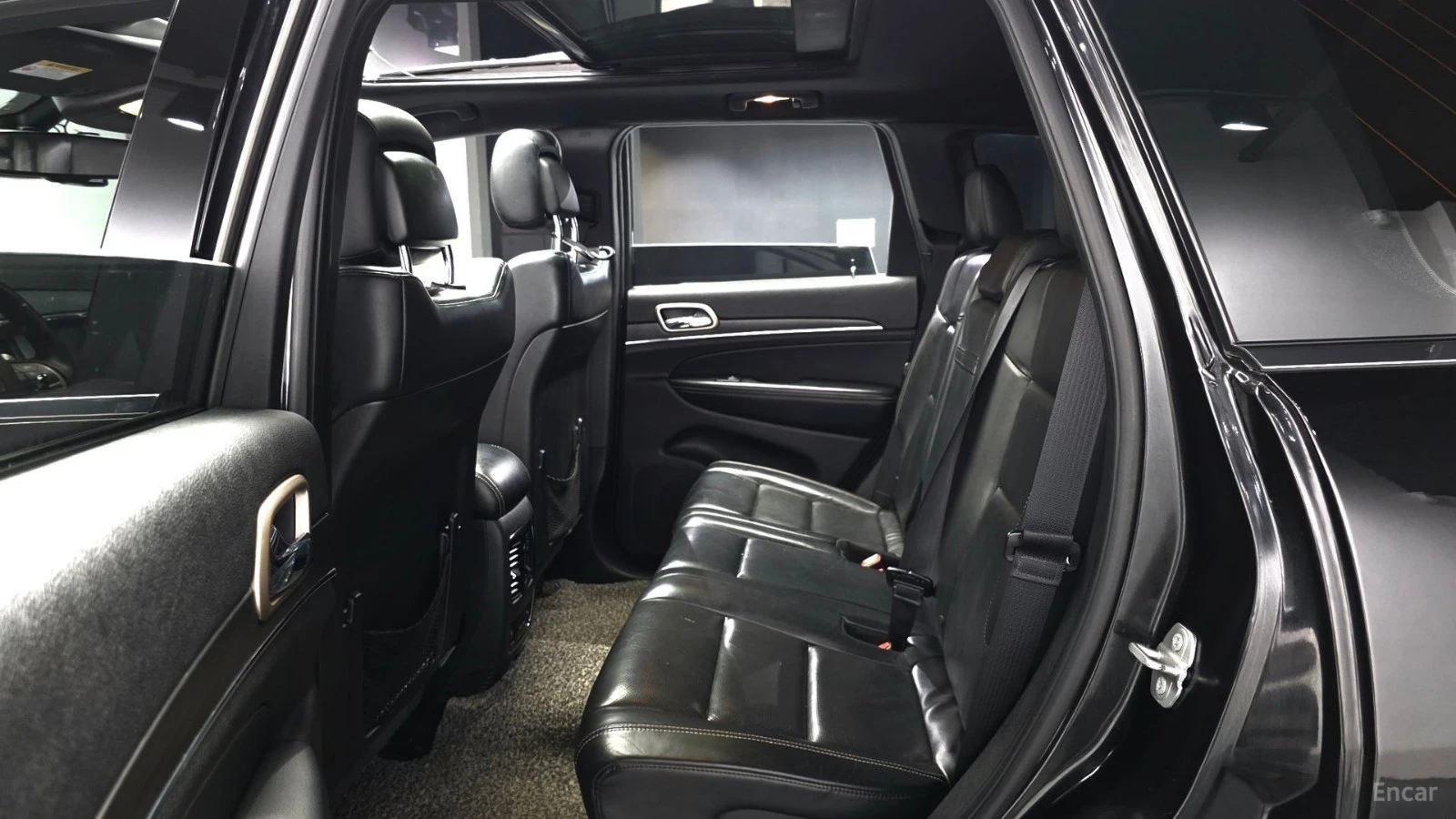 Jeep Grand cherokee LIMITED* 3.6* ПОДГРЕВ* ОБДУХВАНЕ* КАМЕРА* ШИБИДАХ*, снимка 10 - Автомобили и джипове - 55531581