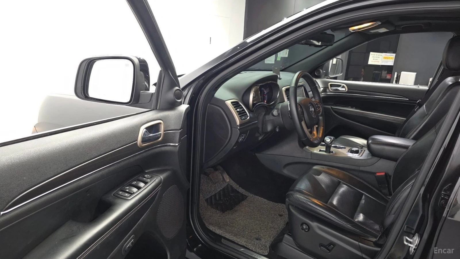 Jeep Grand cherokee LIMITED* 3.6* ПОДГРЕВ* ОБДУХВАНЕ* КАМЕРА* ШИБИДАХ*, снимка 8 - Автомобили и джипове - 55531581