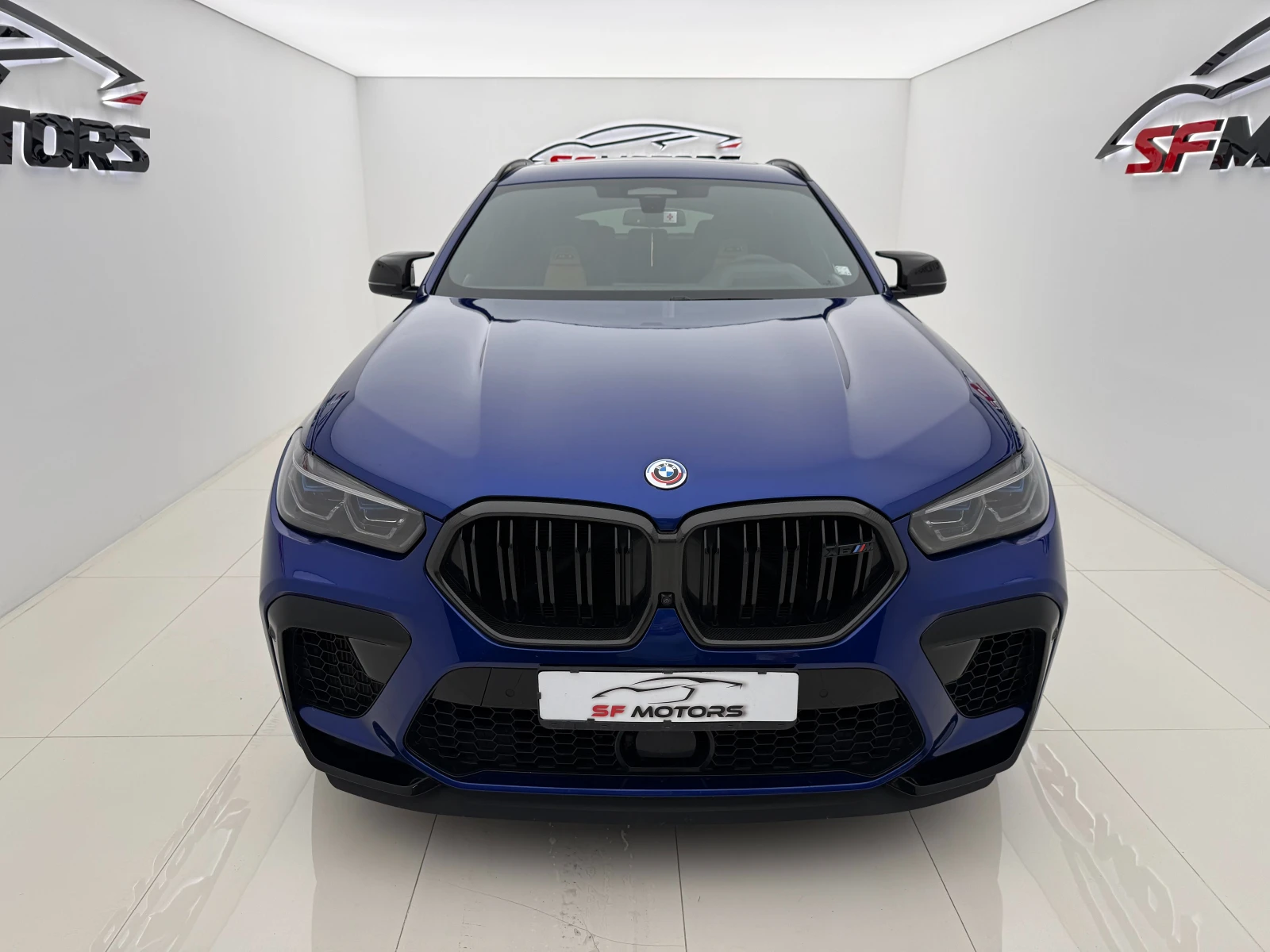 BMW X6 Competition\M xDrive\Carbon\B&W , снимка 2 - Автомобили и джипове - 55732735