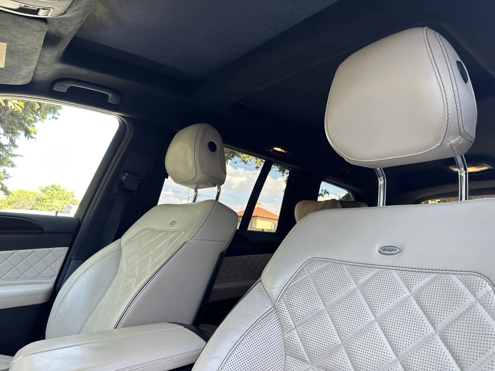 Mercedes-Benz GLS 350 d AMG Designo Alcantara, снимка 9 - Автомобили и джипове - 55885126
