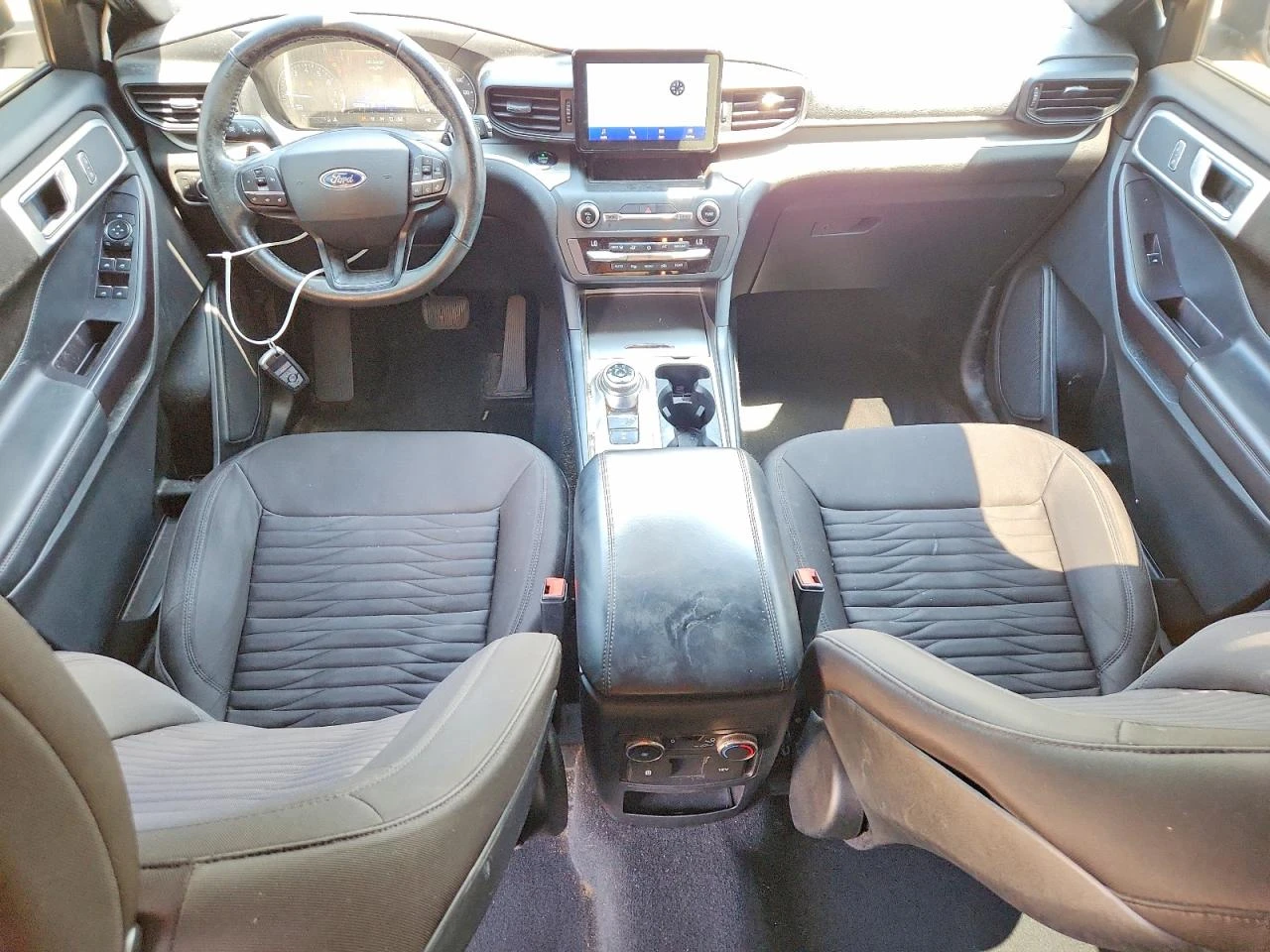 Ford Explorer 2.3l Xlt, снимка 8 - Автомобили и джипове - 56074081