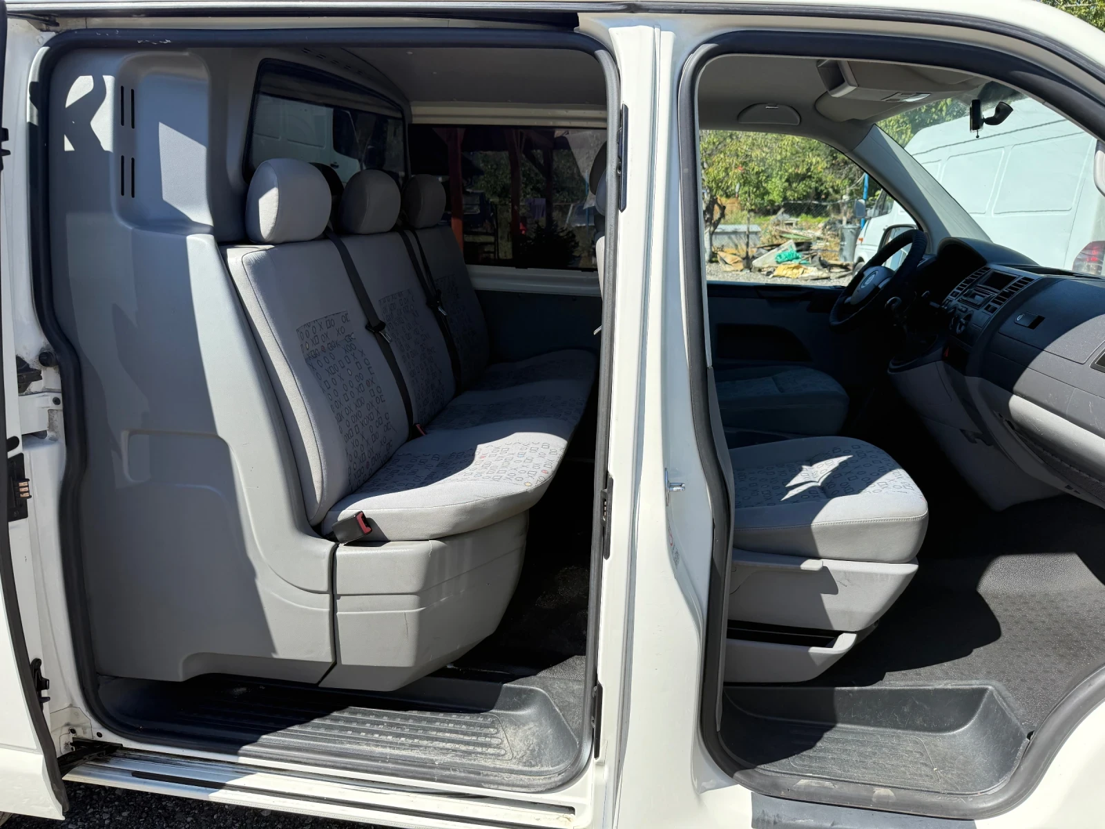 VW Transporter 1.9TDI - изображение 10