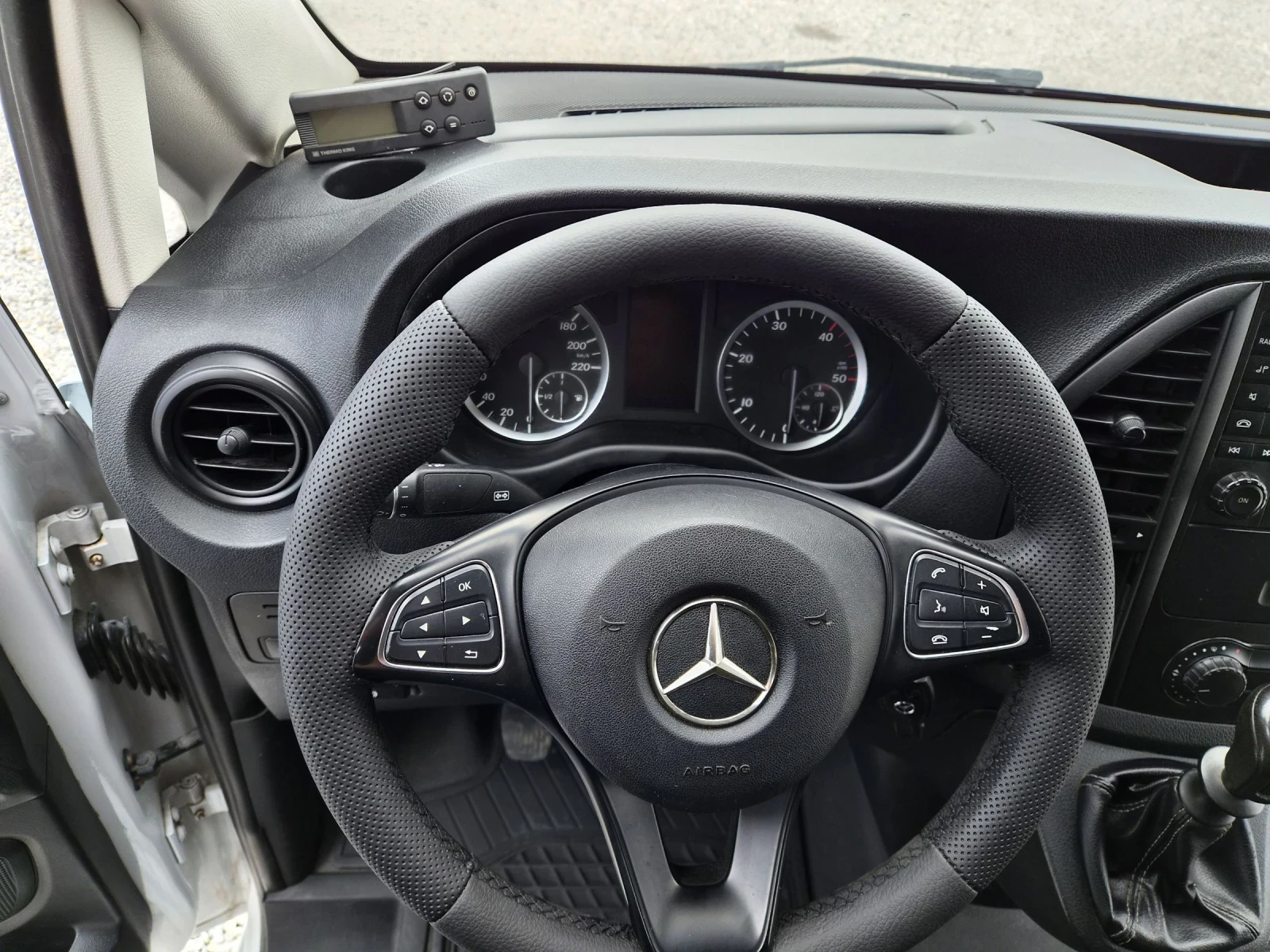 Mercedes-Benz Vito 114 CDI, Хладилно, Макси, снимка 11 - Бусове и автобуси - 54945868